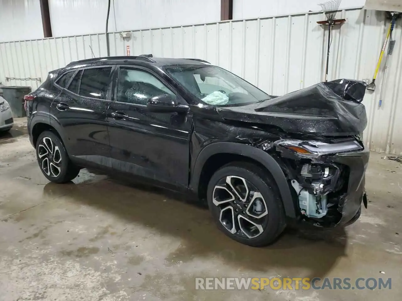4 fotografías del automóvil dañado KL77LJEP7SC071096 CHEVROLET TRAX 2RS 2025