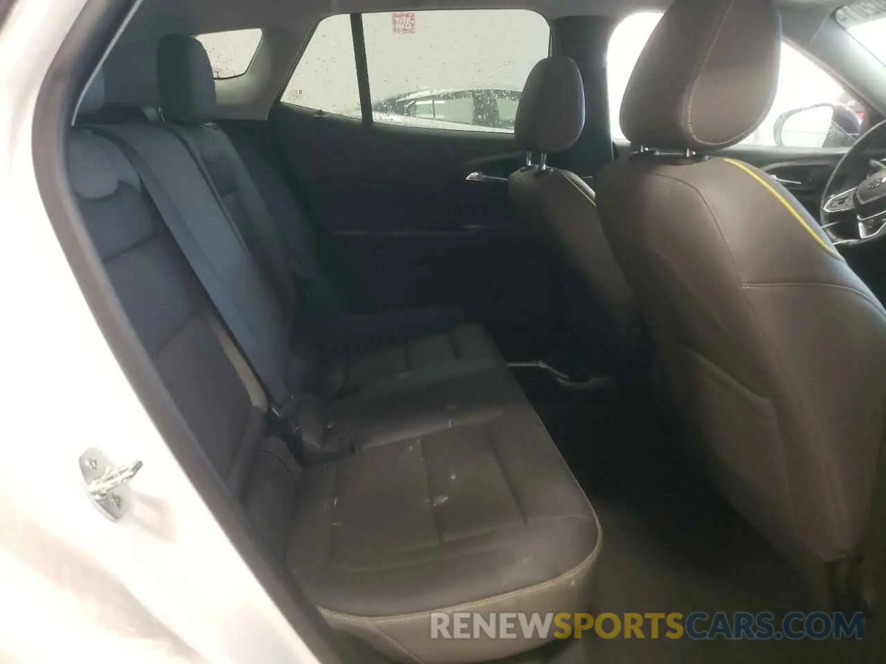 11 fotografías del automóvil dañado KL77LKE25RC110806 CHEVROLET TRAX ACTIV 2024