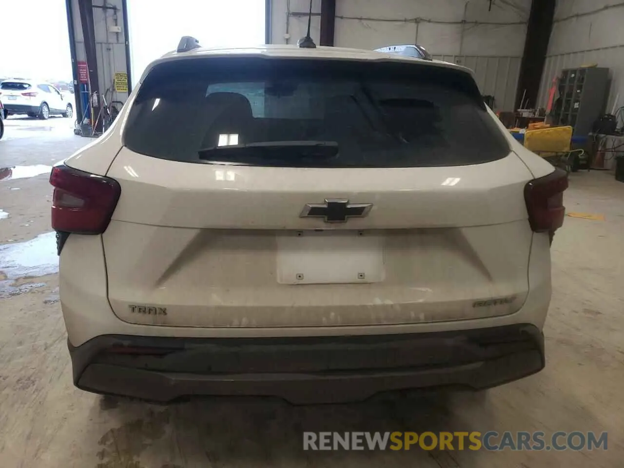 6 fotografías del automóvil dañado KL77LKE25RC110806 CHEVROLET TRAX ACTIV 2024