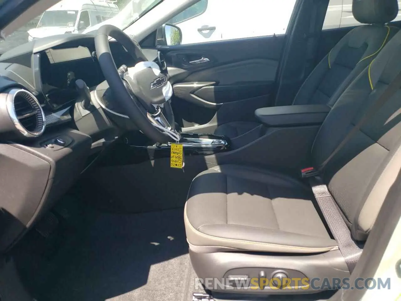 7 fotografías del automóvil dañado KL77LKEP0SC141012 CHEVROLET TRAX ACTIV 2025