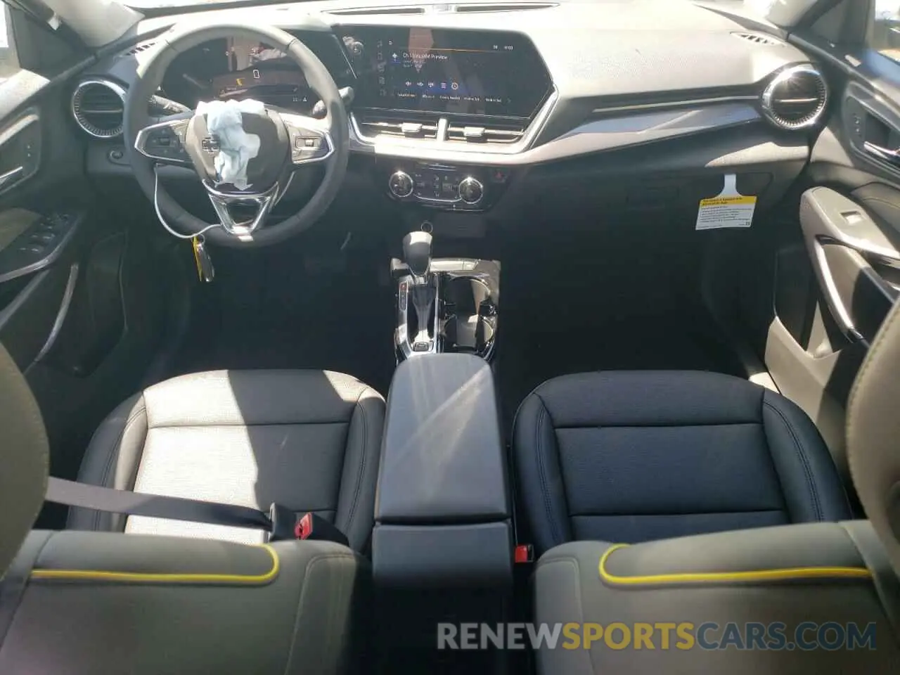 8 fotografías del automóvil dañado KL77LKEP0SC141012 CHEVROLET TRAX ACTIV 2025