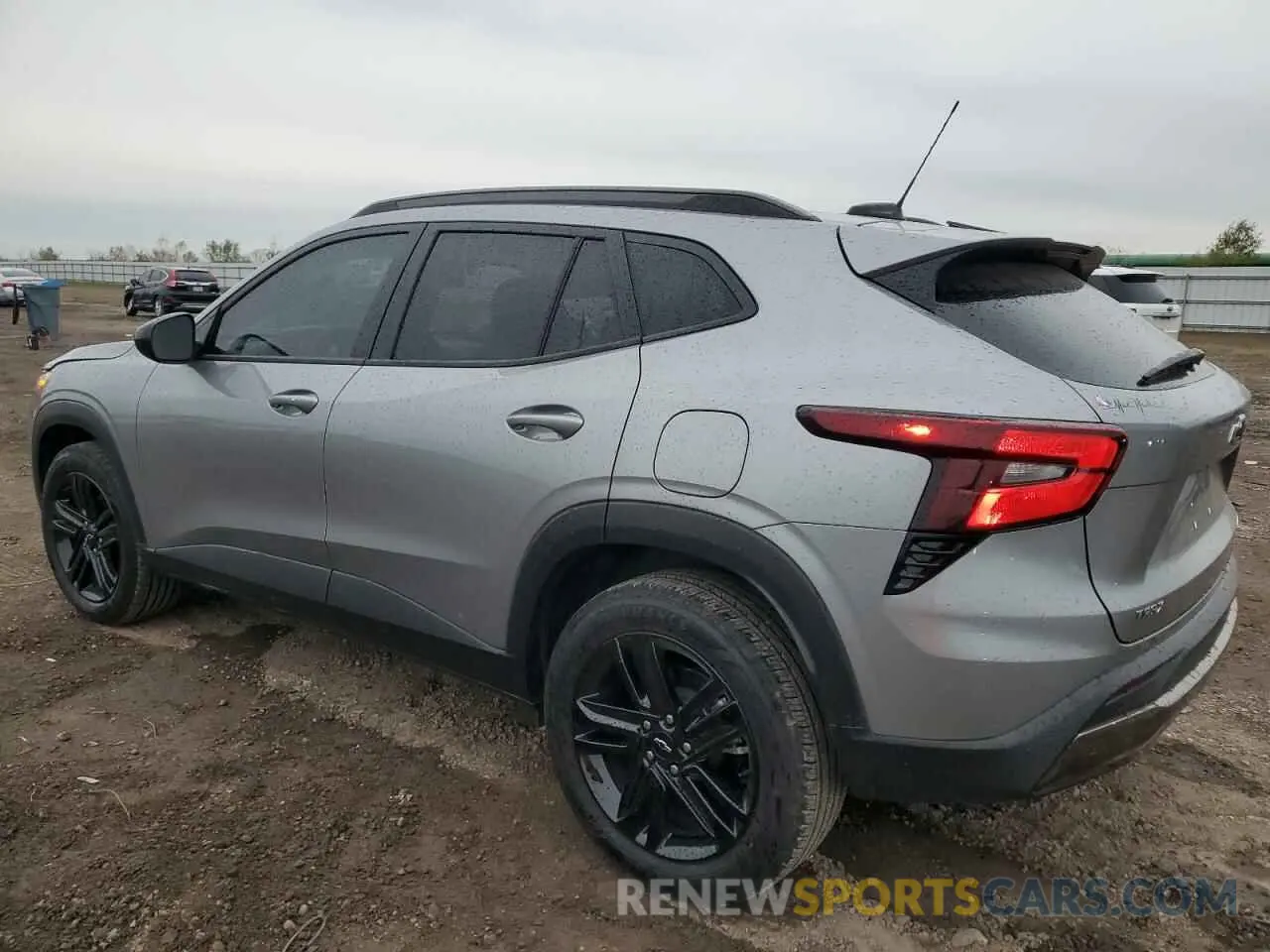 2 fotografías del automóvil dañado KL77LKEP4SC052592 CHEVROLET TRAX ACTIV 2025