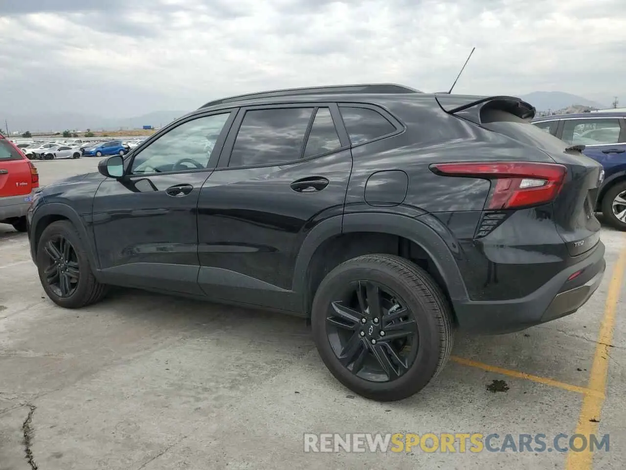 2 fotografías del automóvil dañado KL77LKEP5SC146884 CHEVROLET TRAX ACTIV 2025