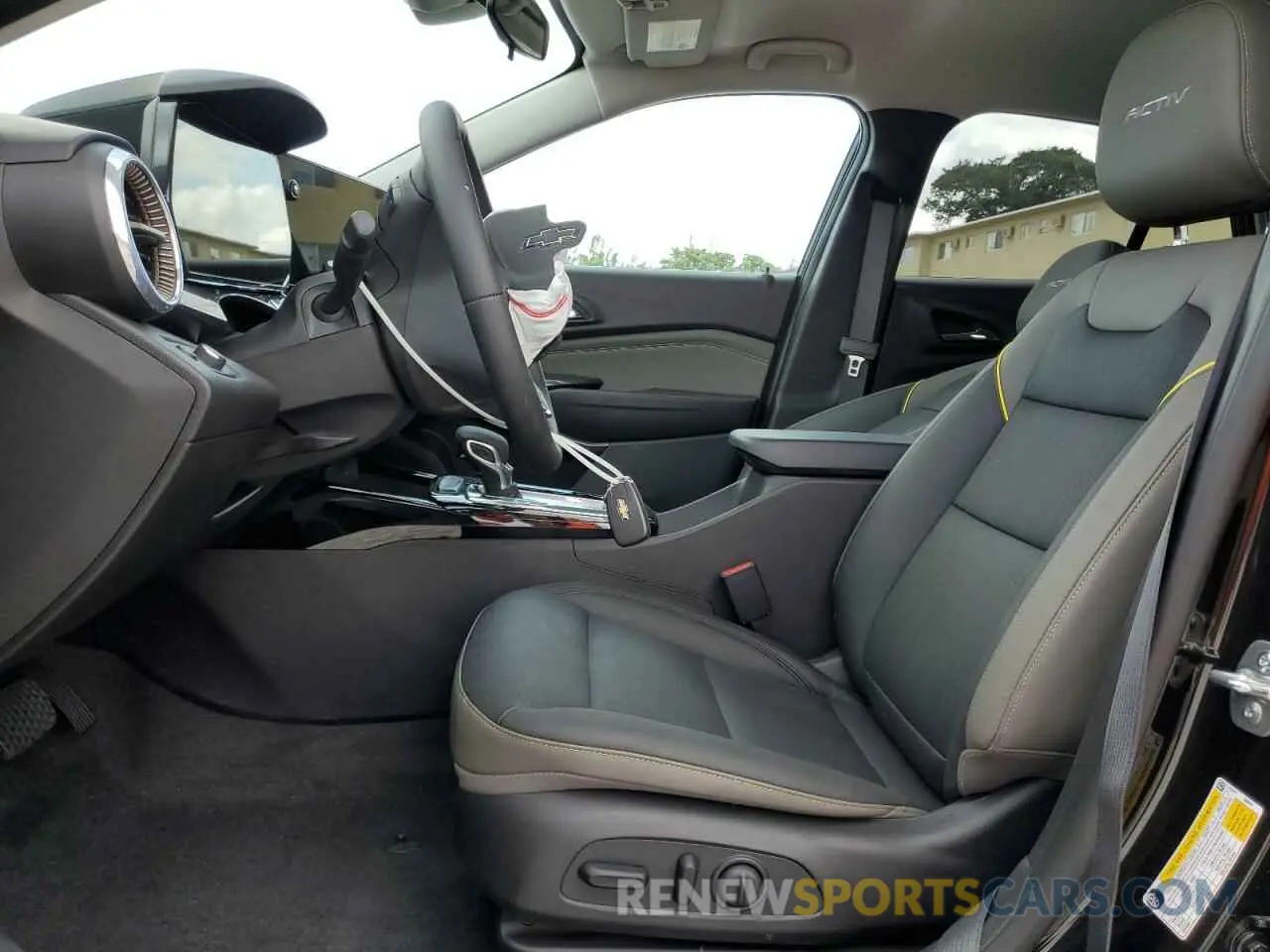 7 fotografías del automóvil dañado KL77LKEP5SC166245 CHEVROLET TRAX ACTIV 2025