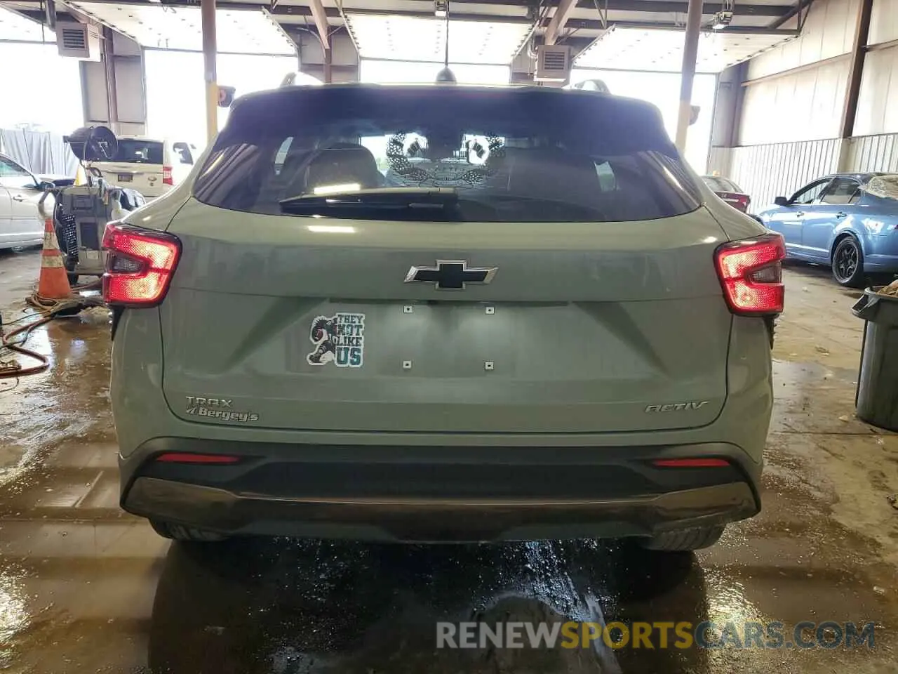 6 fotografías del automóvil dañado KL77LKEPXSC128252 CHEVROLET TRAX ACTIV 2025