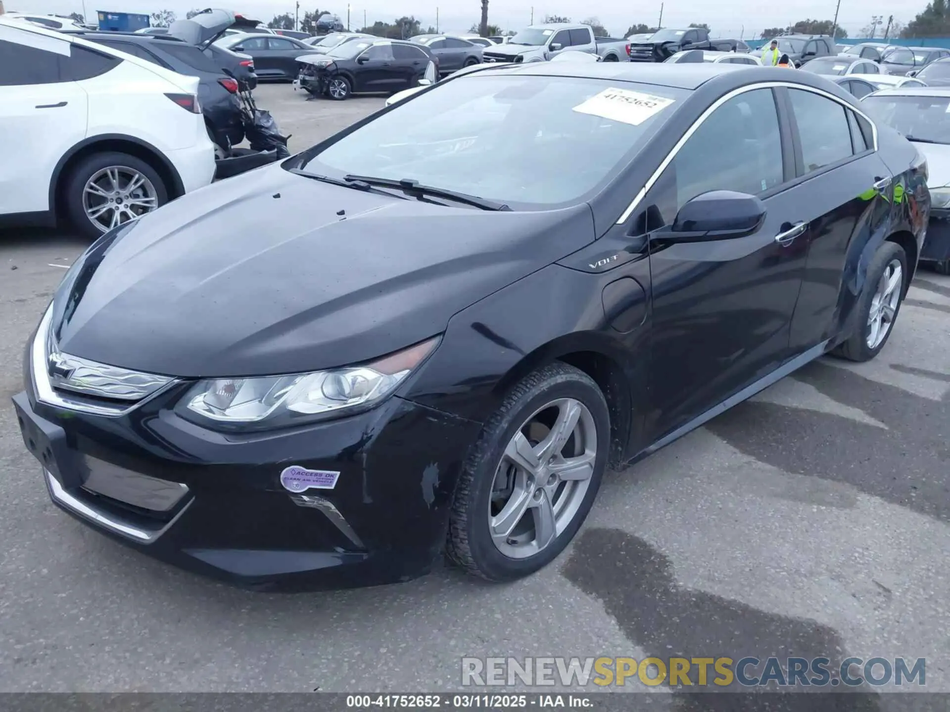 2 fotografías del automóvil dañado 1G1RC6S53KU114797 CHEVROLET VOLT 2019