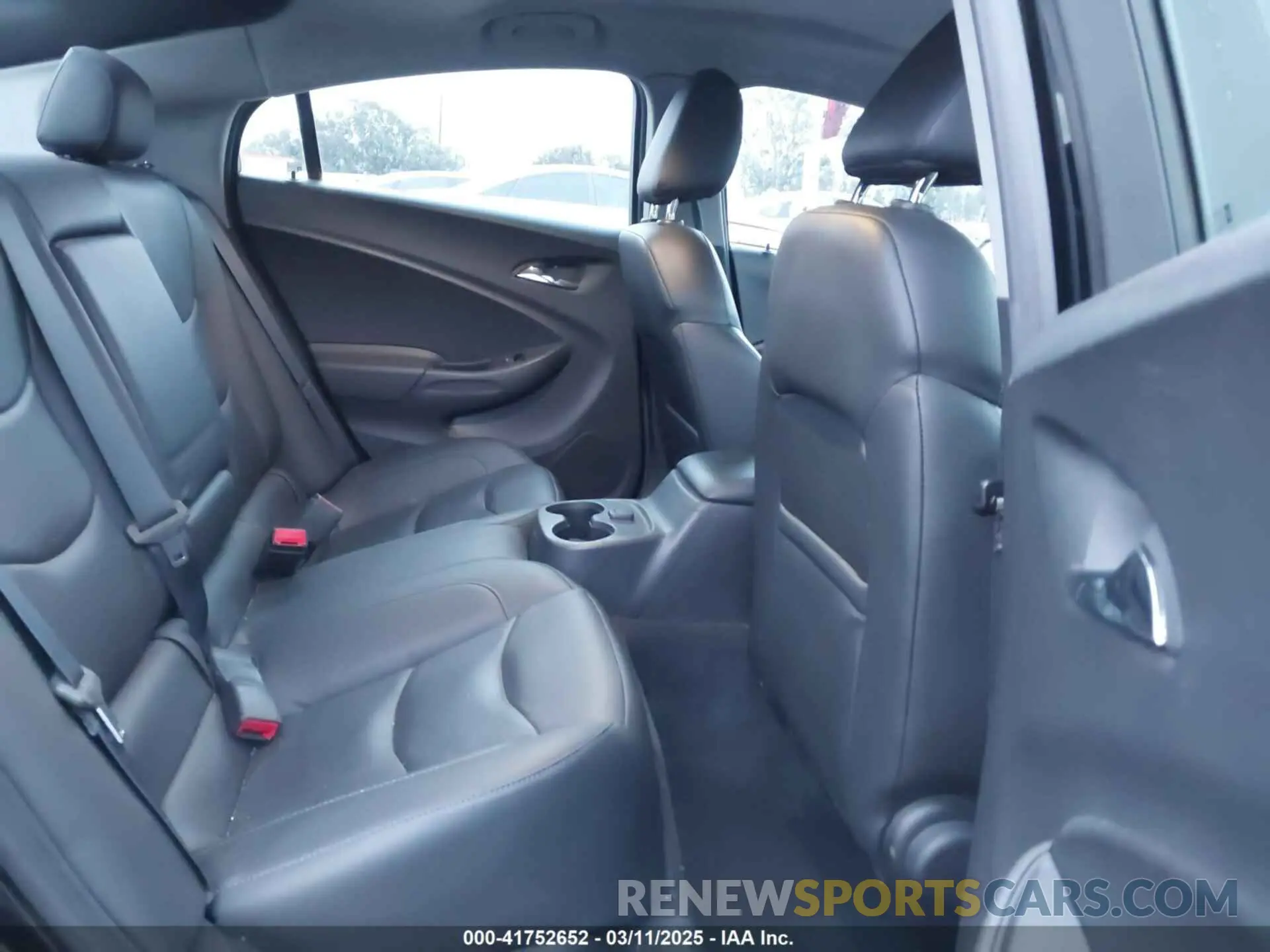 8 fotografías del automóvil dañado 1G1RC6S53KU114797 CHEVROLET VOLT 2019