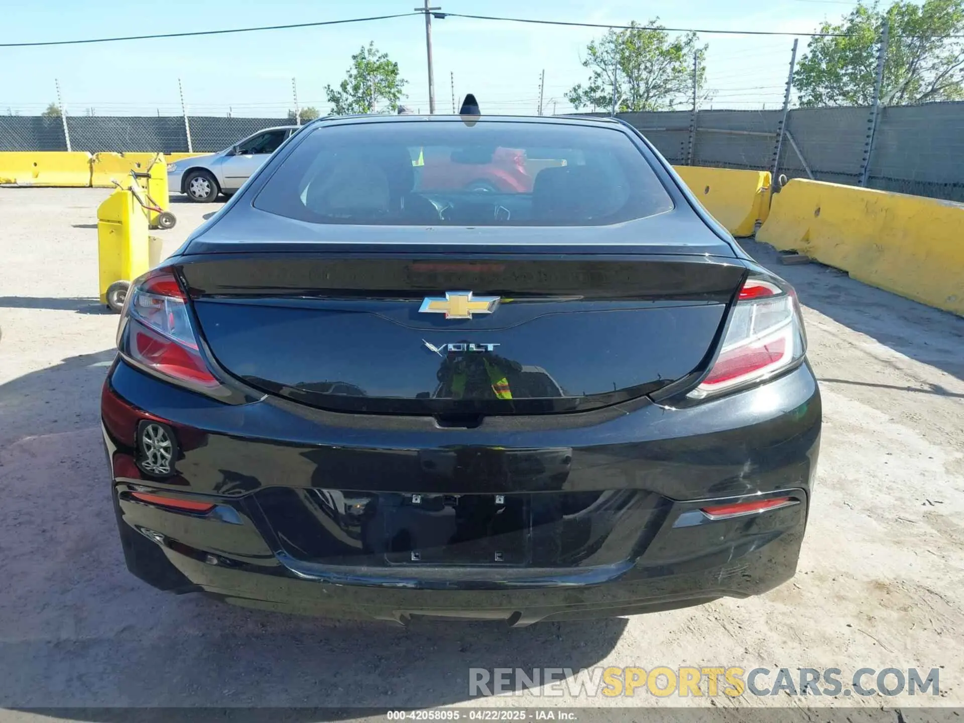 15 fotografías del automóvil dañado 1G1RC6S5XKU112982 CHEVROLET VOLT 2019