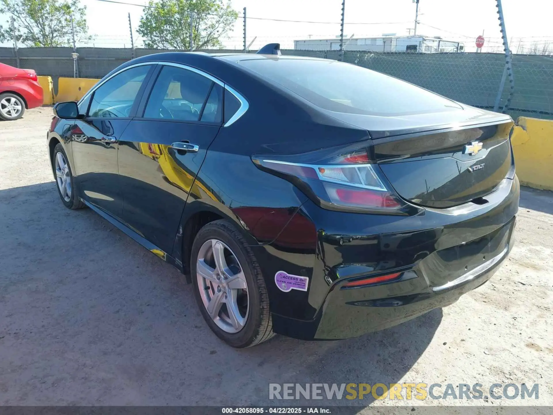 3 fotografías del automóvil dañado 1G1RC6S5XKU112982 CHEVROLET VOLT 2019