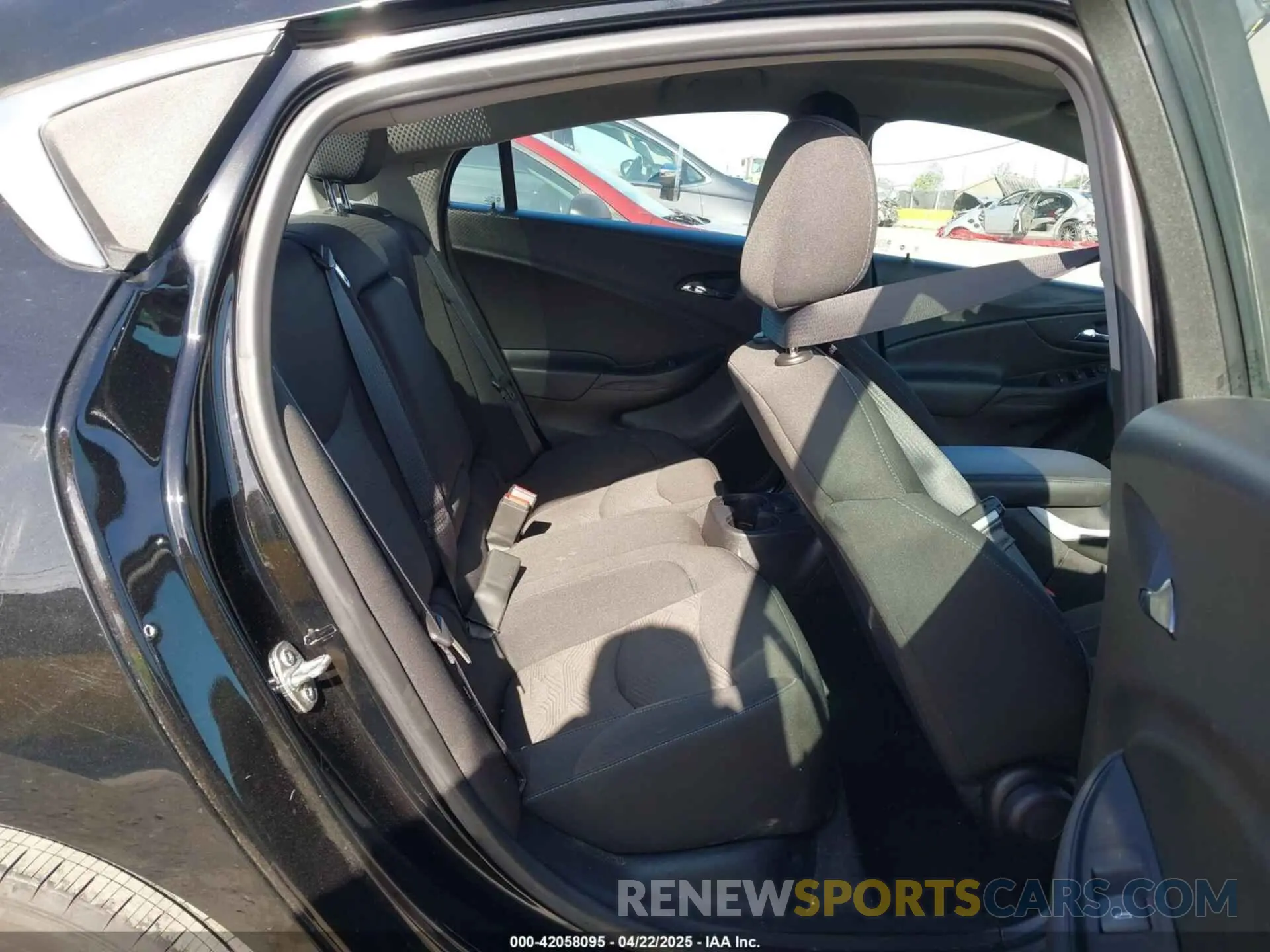 8 fotografías del automóvil dañado 1G1RC6S5XKU112982 CHEVROLET VOLT 2019