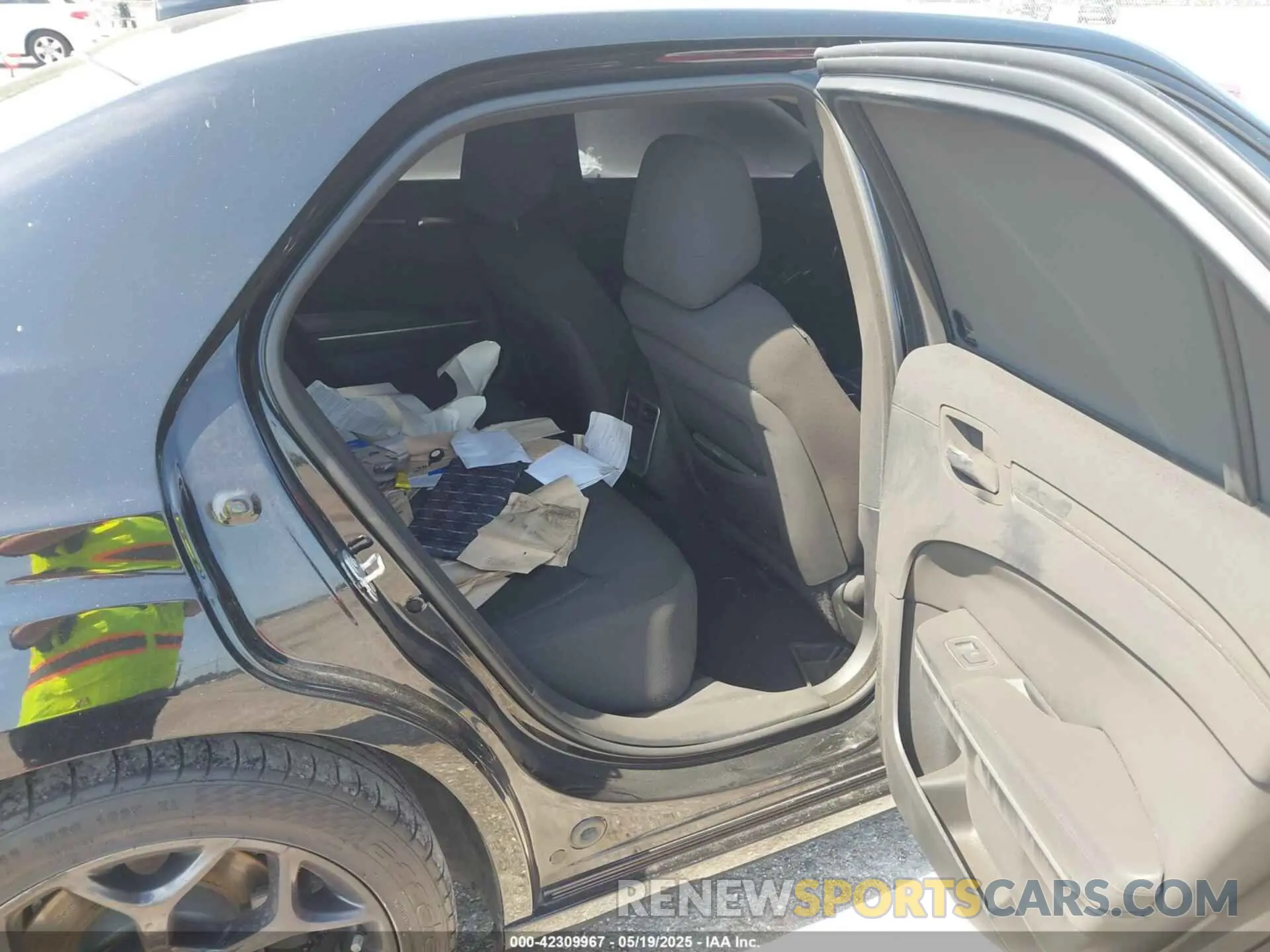 8 fotografías del automóvil dañado 2C3CCAAG0KH613471 CHRYSLER 300 2019
