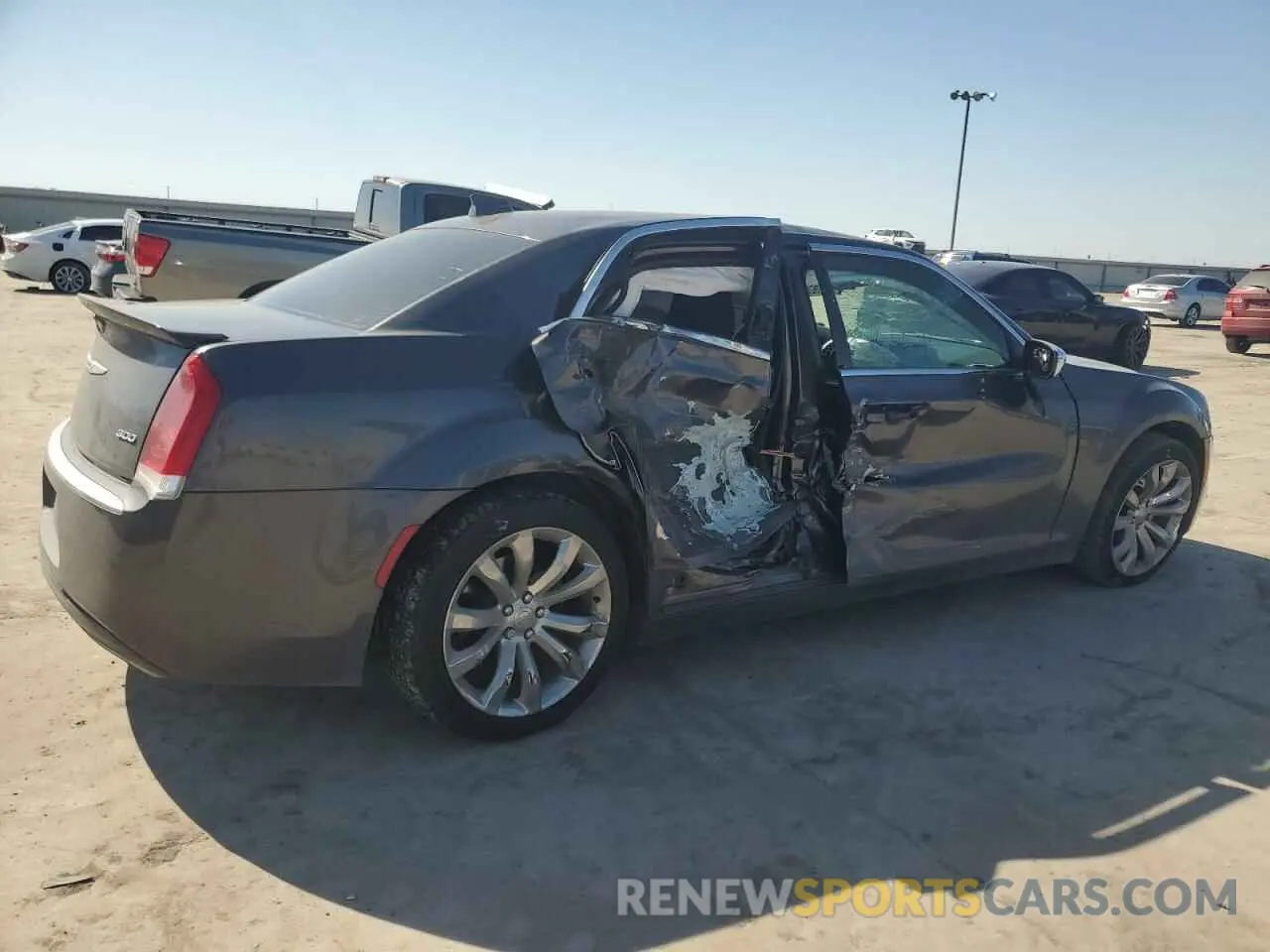 3 fotografías del automóvil dañado 2C3CCAAG1KH507224 CHRYSLER 300 2019