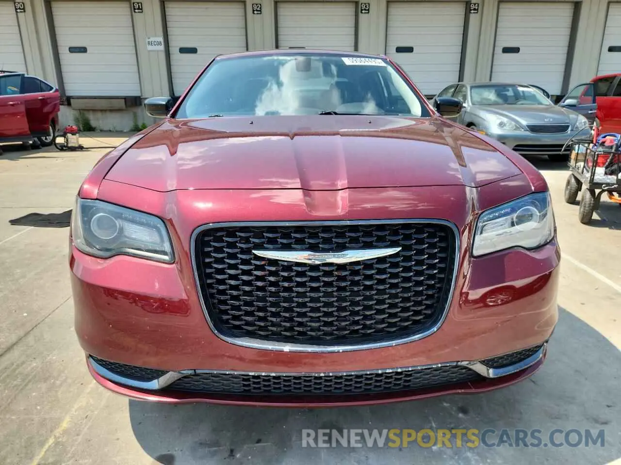 5 fotografías del automóvil dañado 2C3CCAAG1KH613575 CHRYSLER 300 2019