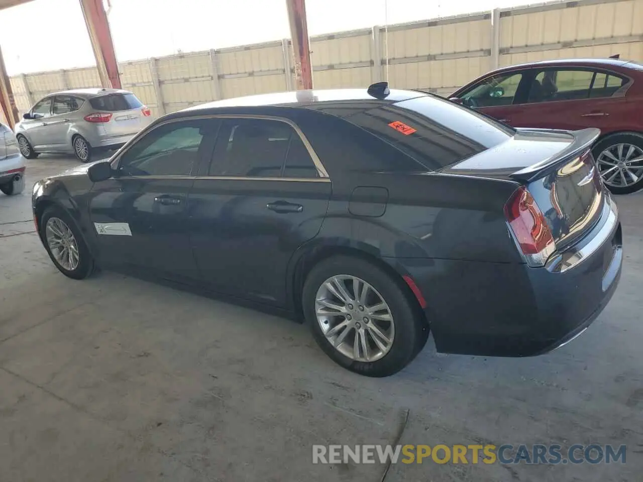 2 fotografías del automóvil dañado 2C3CCAAG2KH565231 CHRYSLER 300 2019