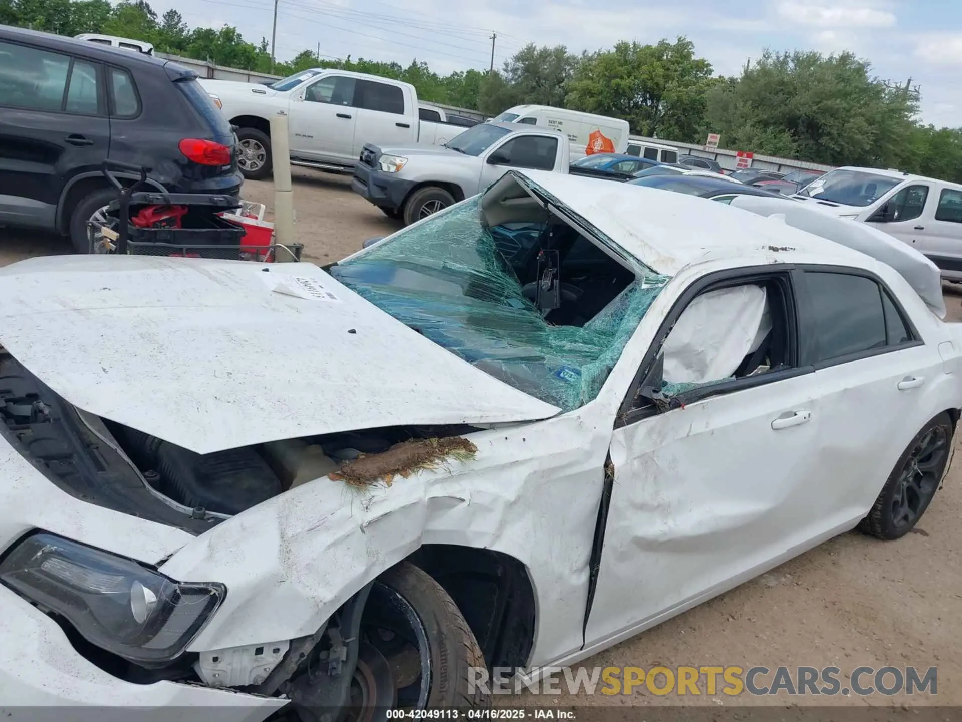 6 fotografías del automóvil dañado 2C3CCAAG2KH614153 CHRYSLER 300 2019