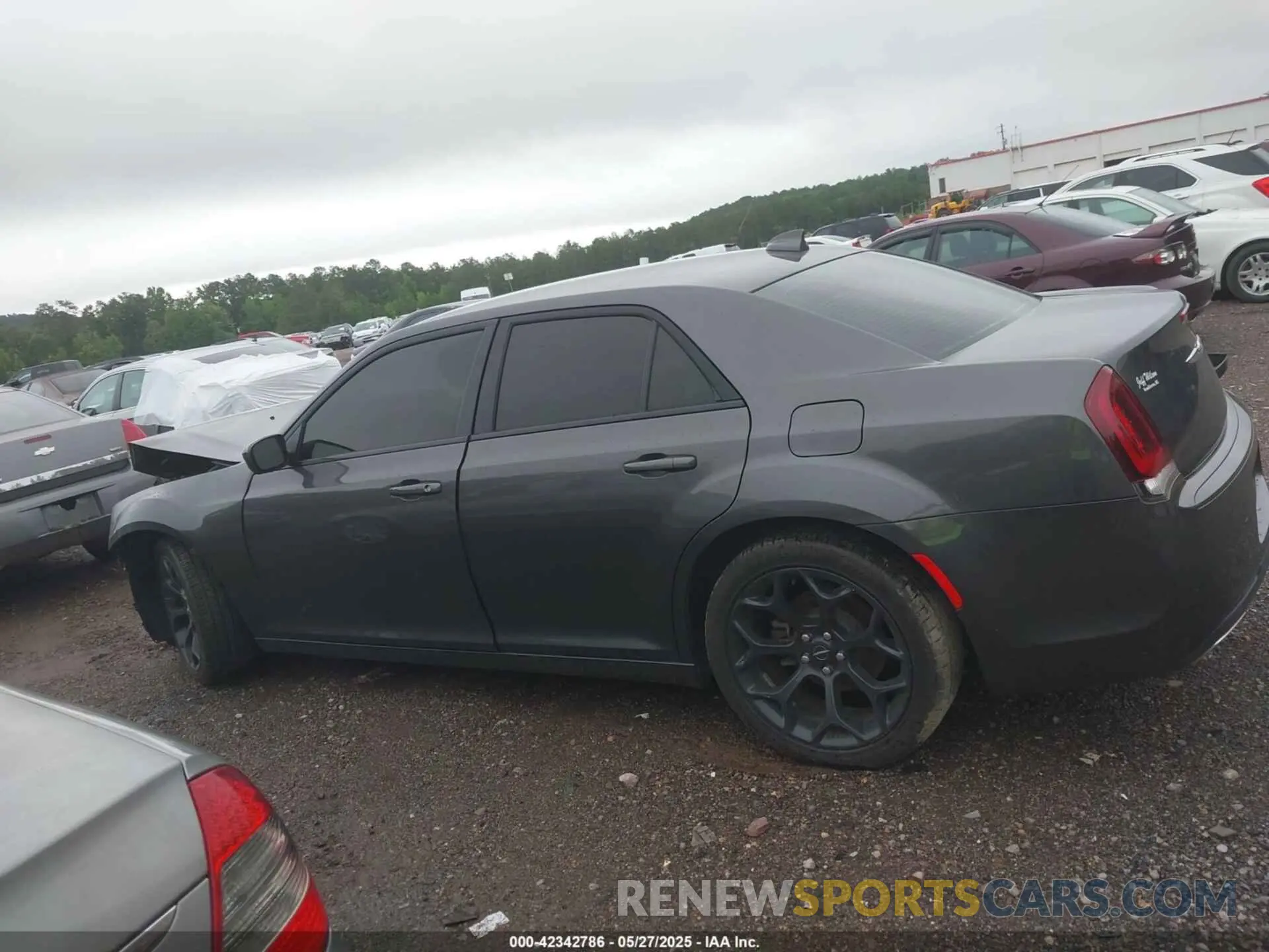 14 fotografías del automóvil dañado 2C3CCAAG2KH739315 CHRYSLER 300 2019