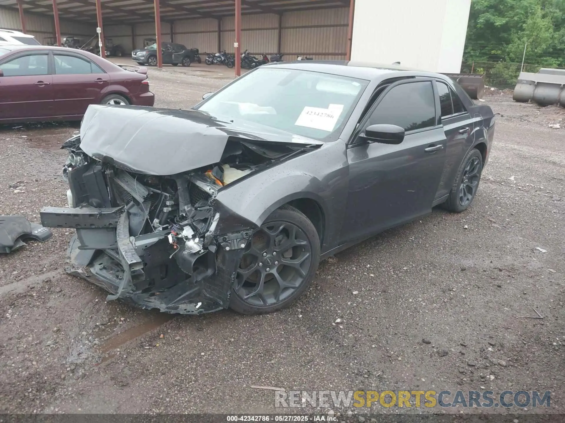 2 fotografías del automóvil dañado 2C3CCAAG2KH739315 CHRYSLER 300 2019