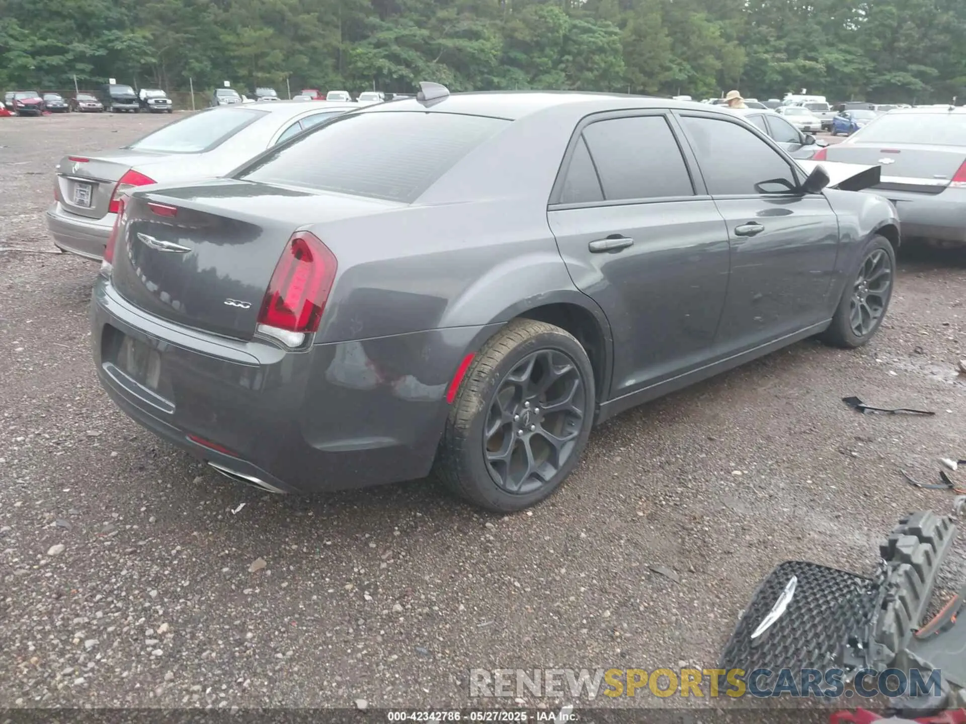 4 fotografías del automóvil dañado 2C3CCAAG2KH739315 CHRYSLER 300 2019