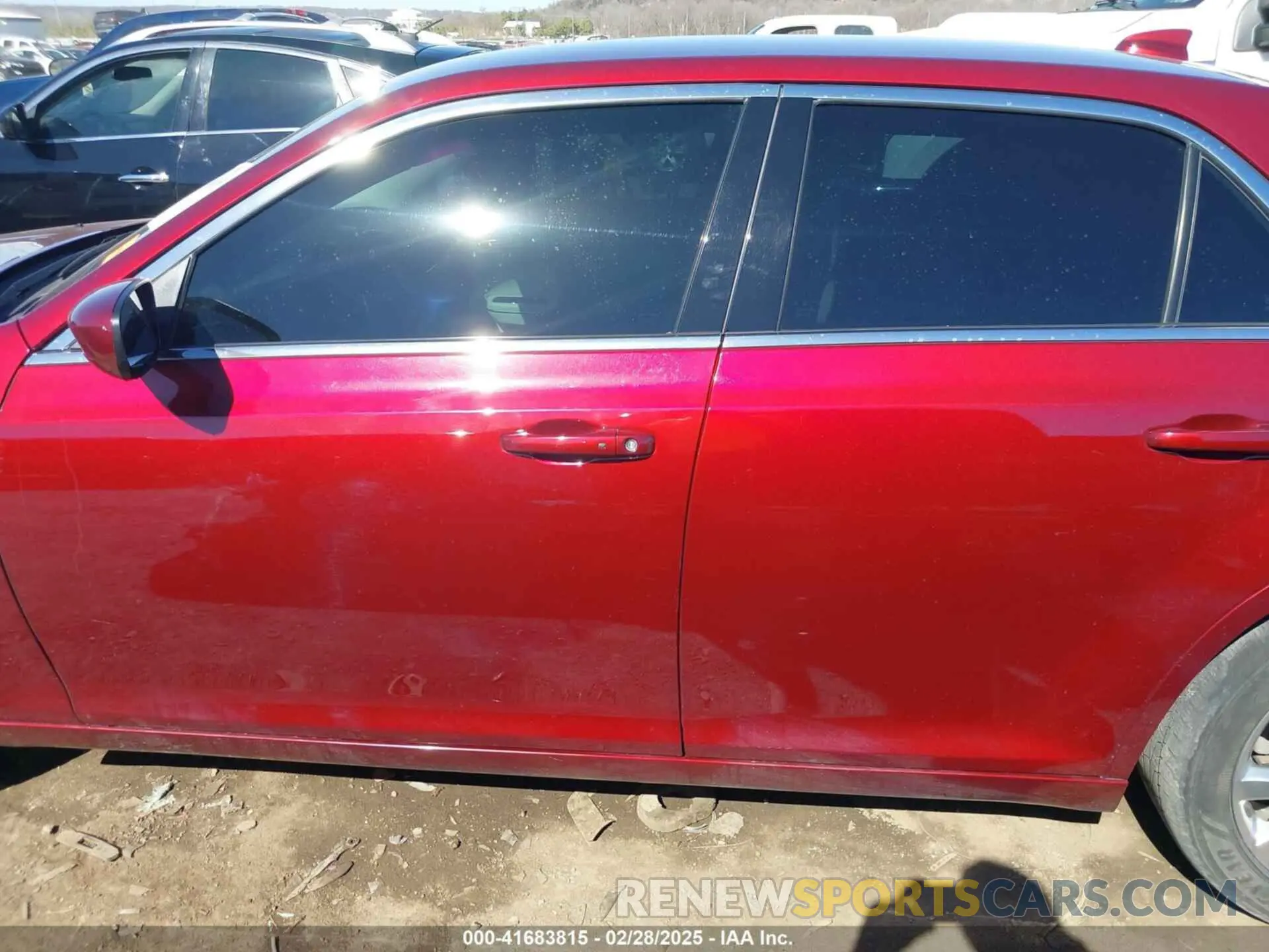 15 fotografías del automóvil dañado 2C3CCAAG2KH745924 CHRYSLER 300 2019