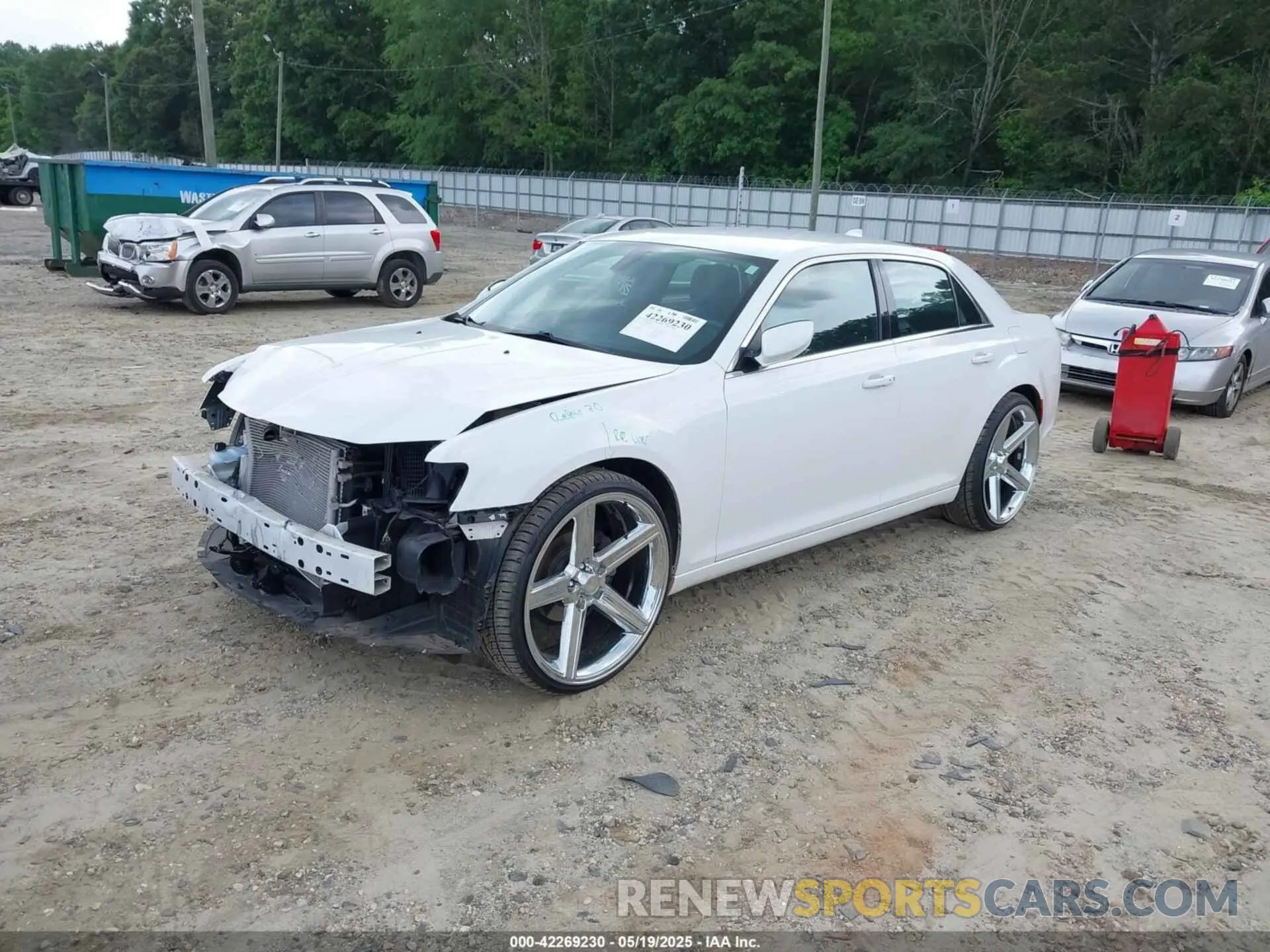 2 fotografías del automóvil dañado 2C3CCAAG3KH602030 CHRYSLER 300 2019