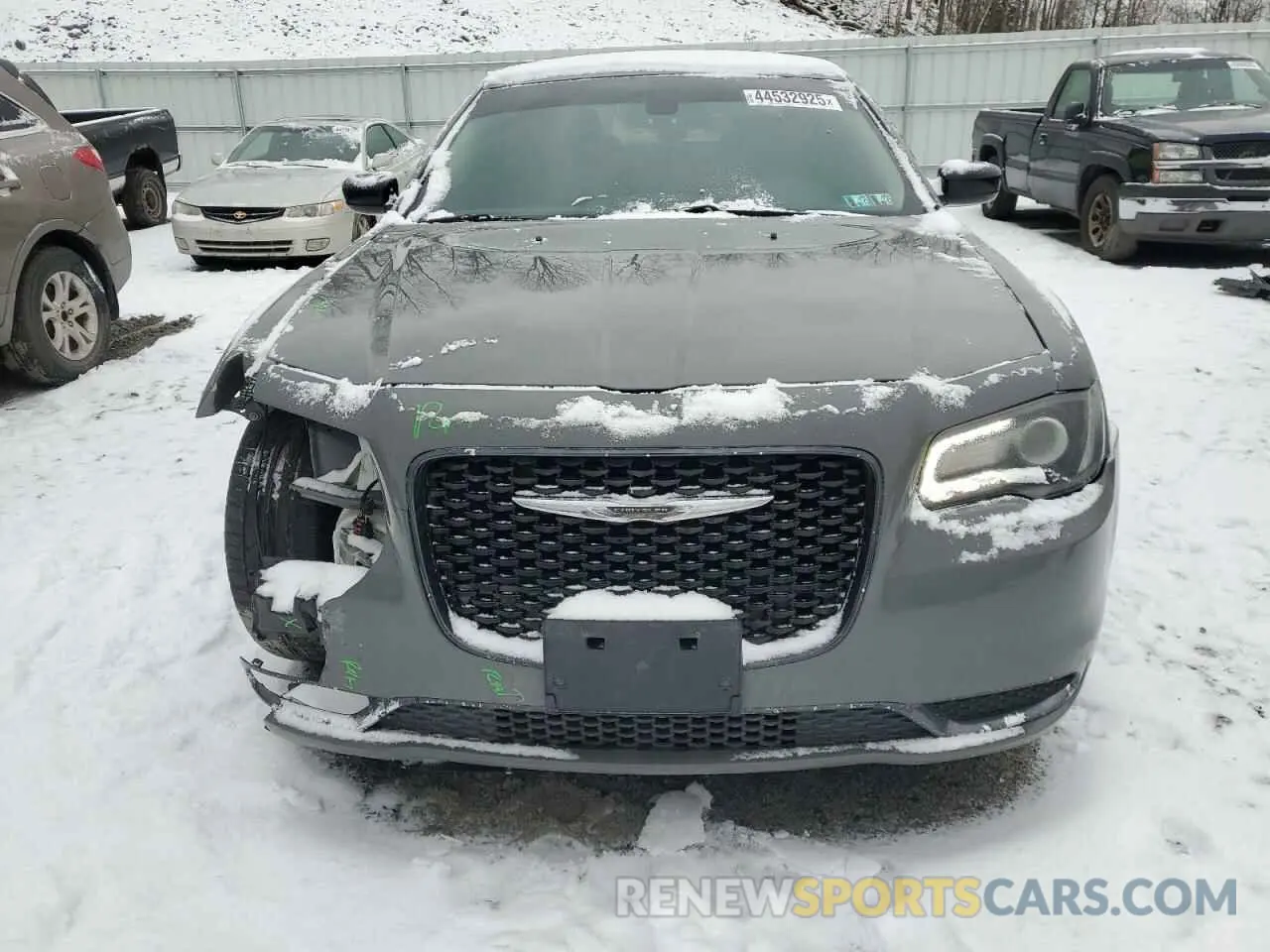5 fotografías del automóvil dañado 2C3CCAAG6KH570271 CHRYSLER 300 2019