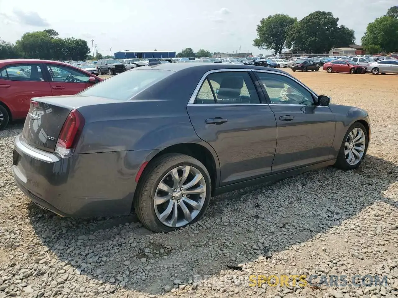 3 fotografías del automóvil dañado 2C3CCAAG6KH613653 CHRYSLER 300 2019
