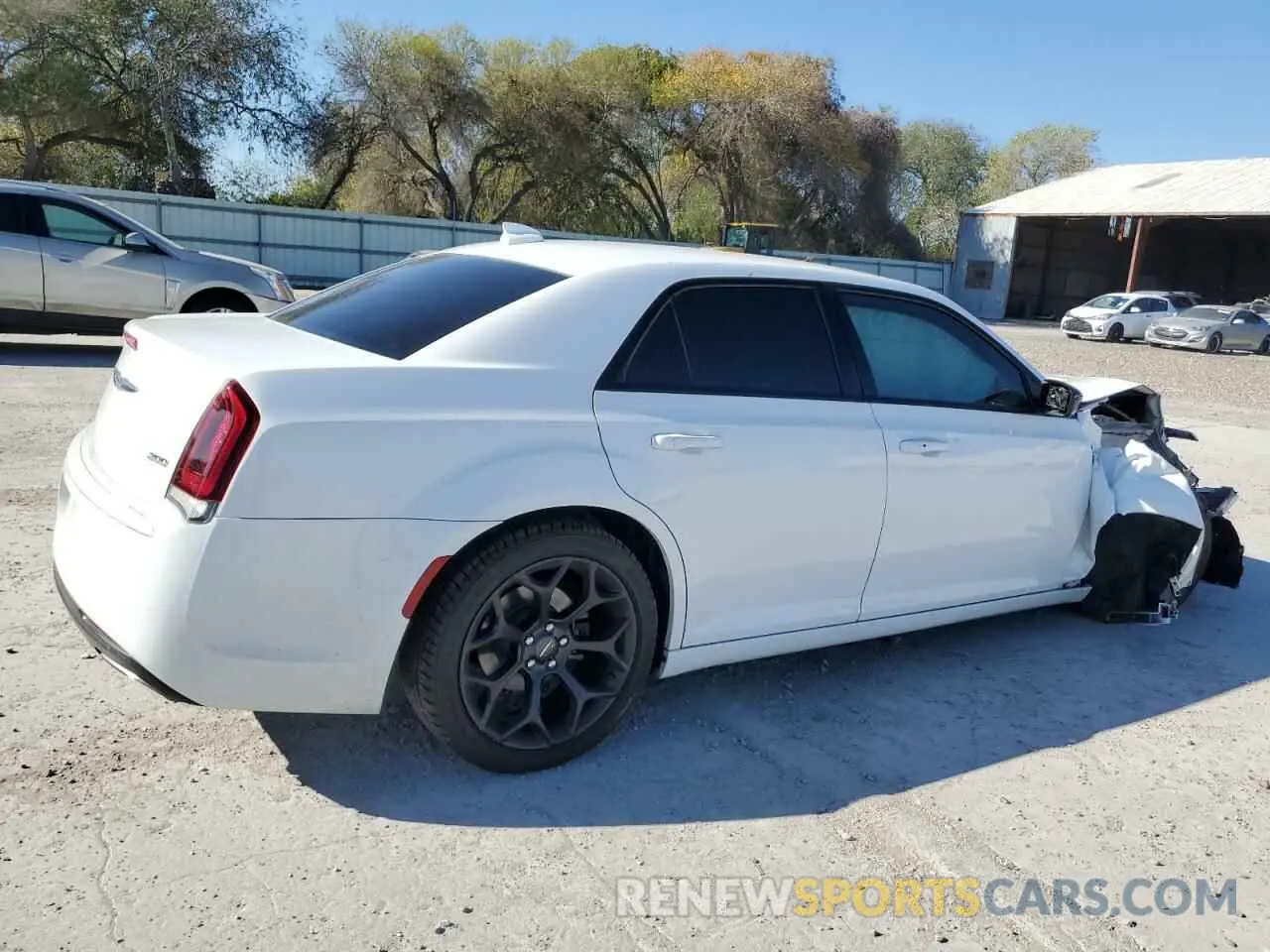 3 fotografías del automóvil dañado 2C3CCAAG7KH589914 CHRYSLER 300 2019
