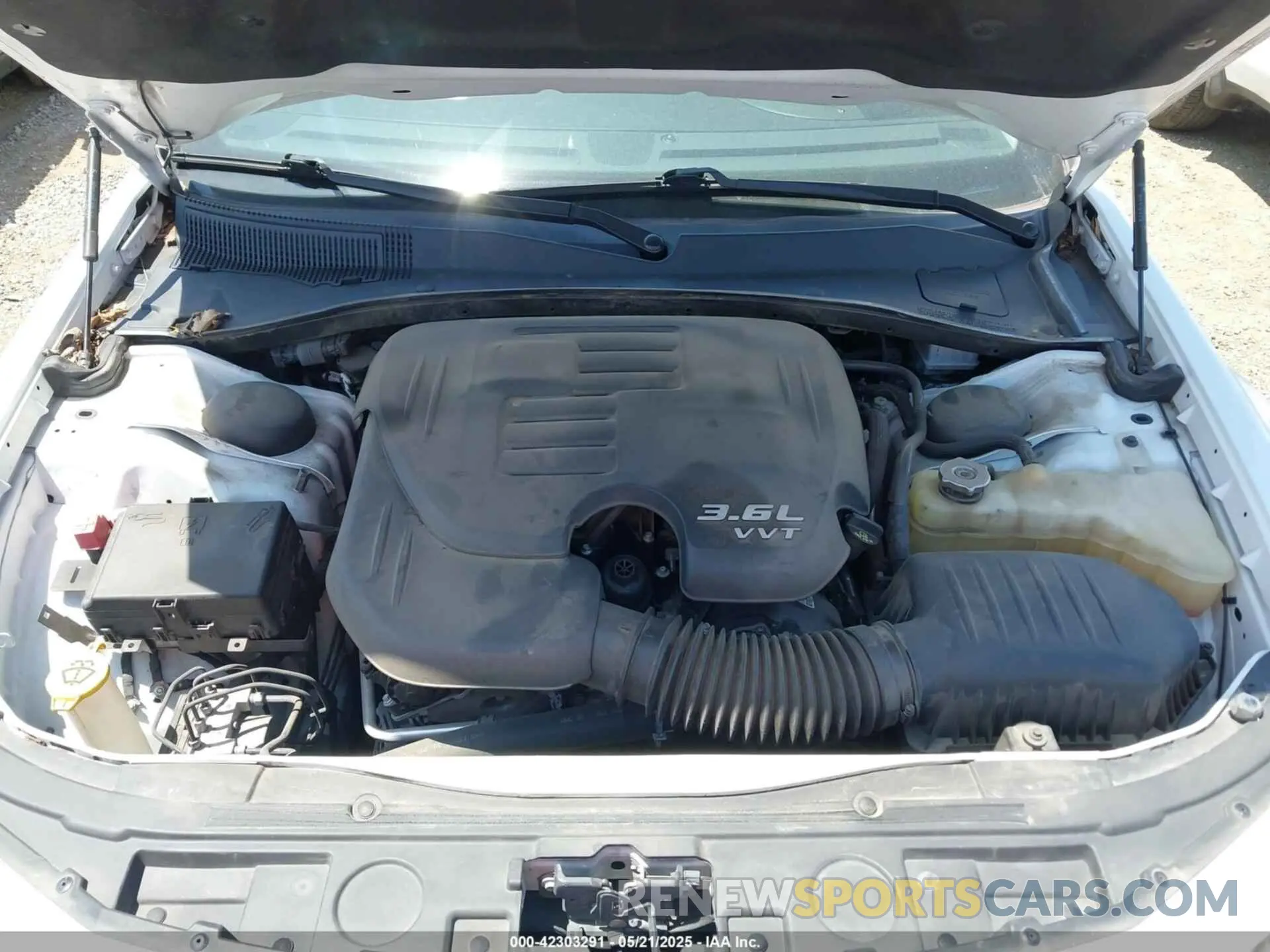 10 fotografías del automóvil dañado 2C3CCAAG7KH590111 CHRYSLER 300 2019
