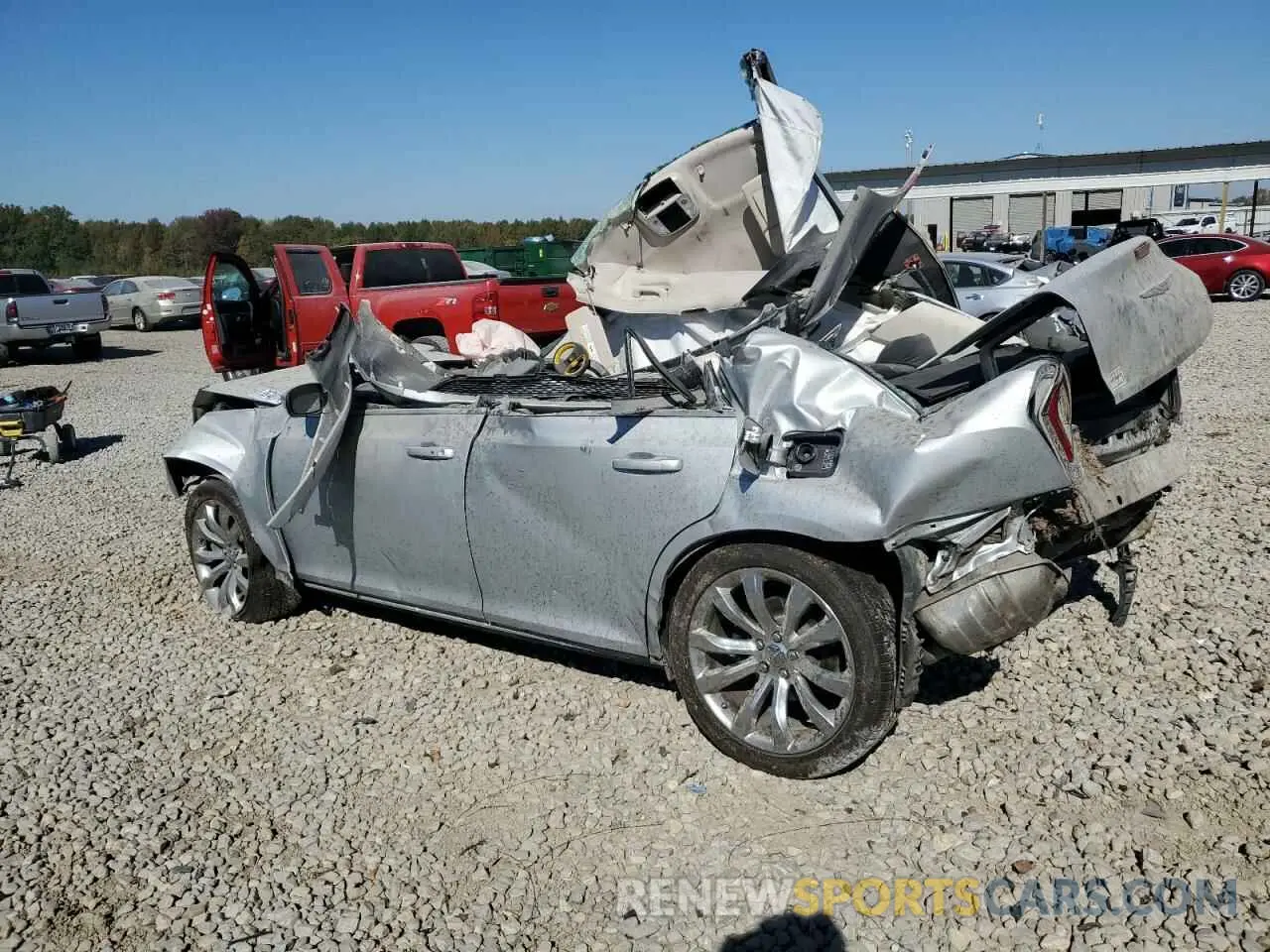 2 fotografías del automóvil dañado 2C3CCAAG7KH648363 CHRYSLER 300 2019