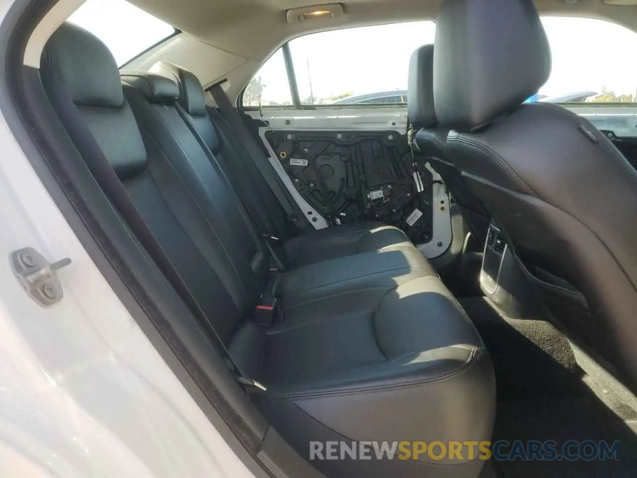 10 fotografías del automóvil dañado 2C3CCAAG7KH690614 CHRYSLER 300 2019
