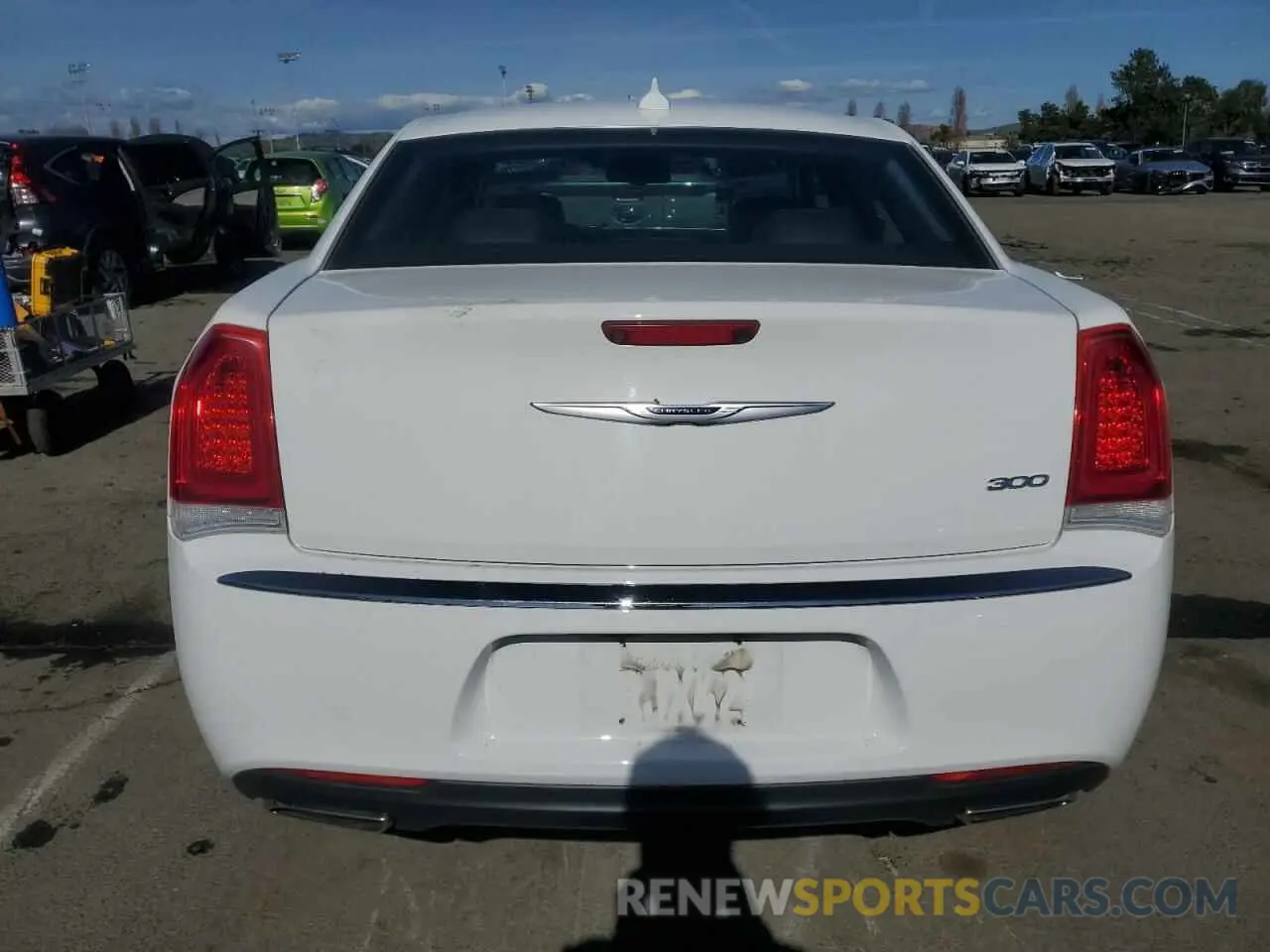 6 fotografías del automóvil dañado 2C3CCAAG7KH690614 CHRYSLER 300 2019
