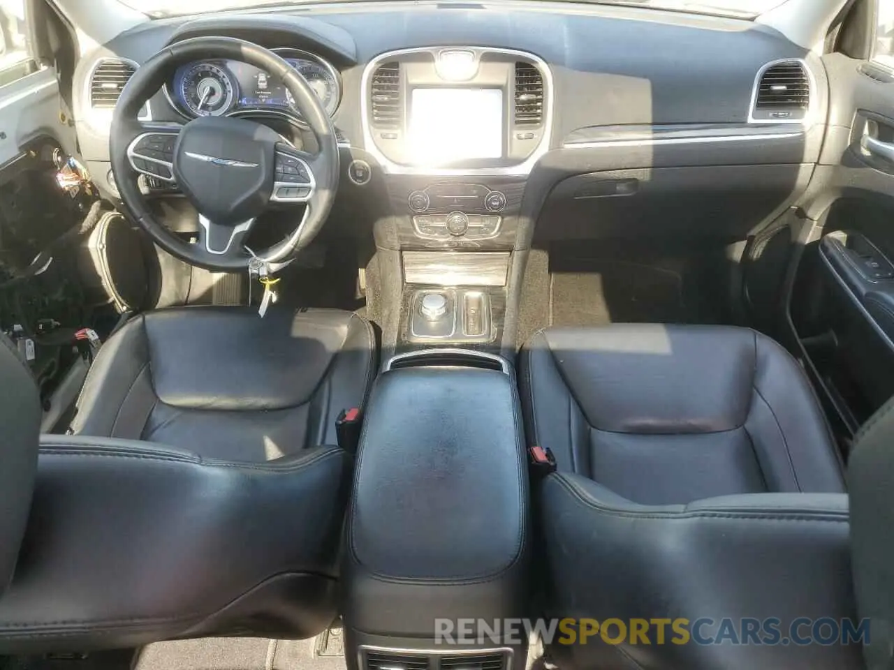 8 fotografías del automóvil dañado 2C3CCAAG7KH690614 CHRYSLER 300 2019