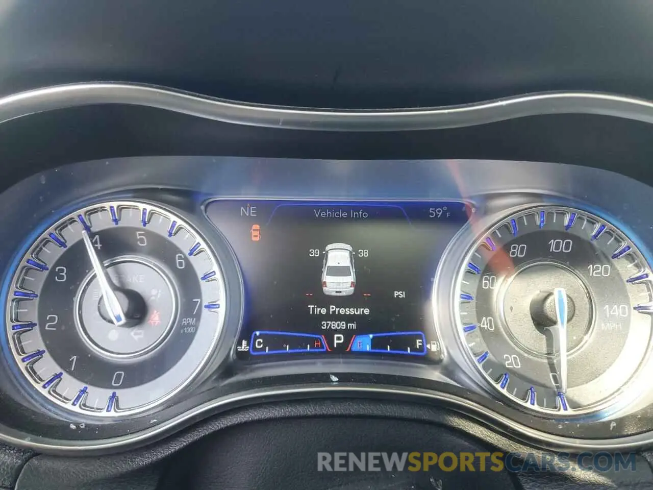 9 fotografías del automóvil dañado 2C3CCAAG7KH690614 CHRYSLER 300 2019