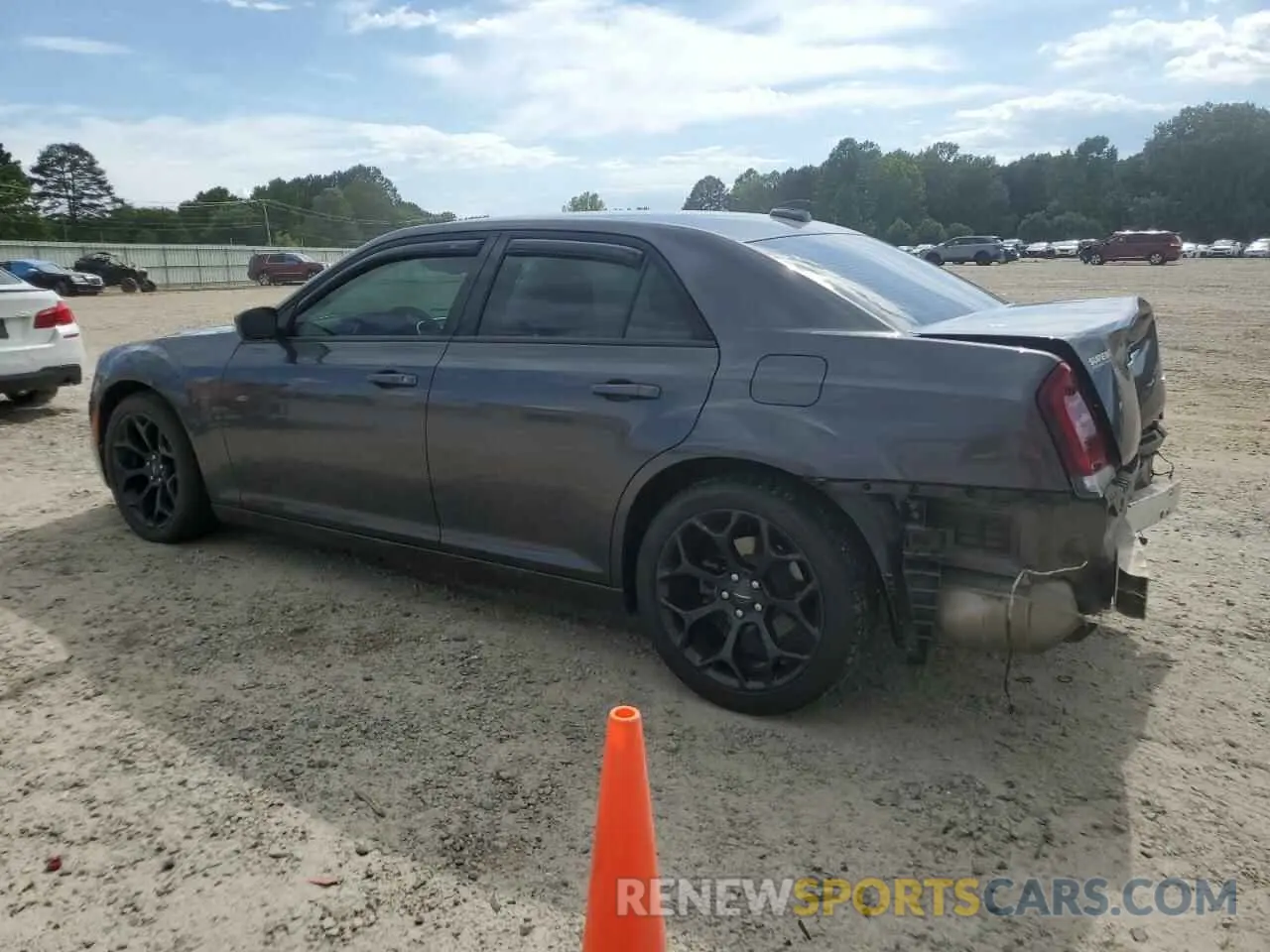 2 fotografías del automóvil dañado 2C3CCAAG7KH755767 CHRYSLER 300 2019