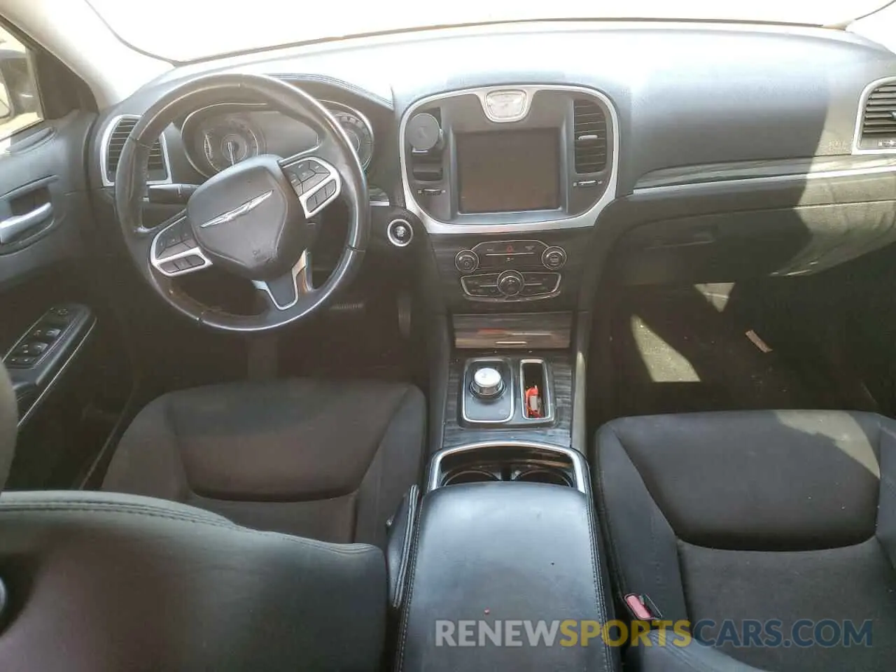 8 fotografías del automóvil dañado 2C3CCAAG8KH511688 CHRYSLER 300 2019