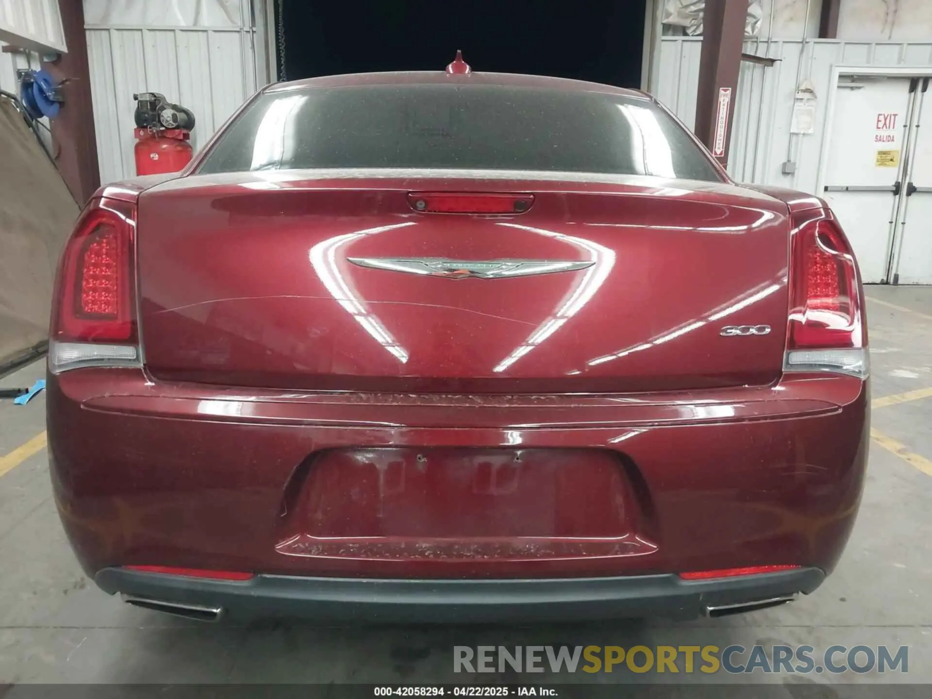16 fotografías del automóvil dañado 2C3CCAAG8KH728870 CHRYSLER 300 2019