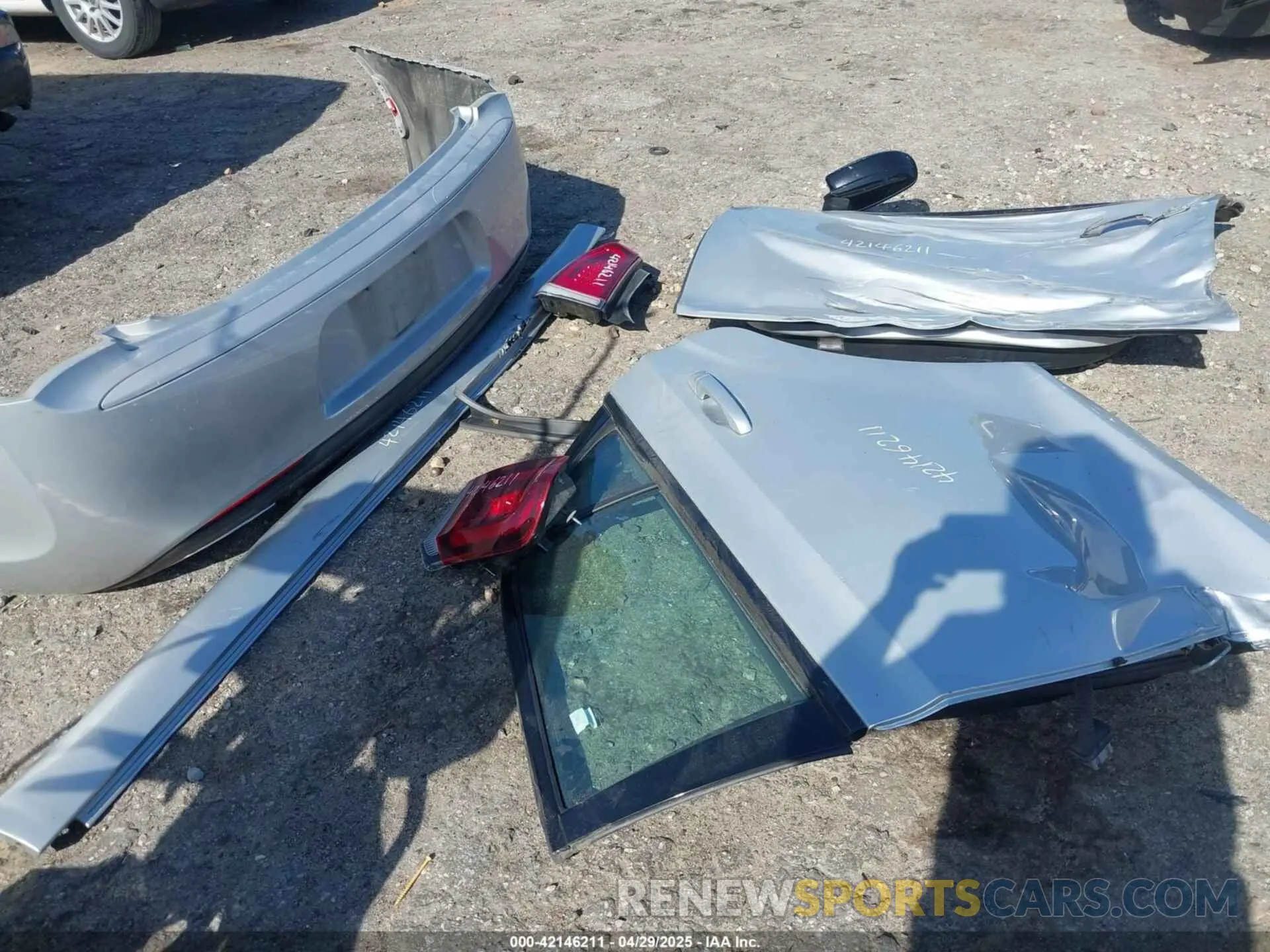 12 fotografías del automóvil dañado 2C3CCAAG9KH581040 CHRYSLER 300 2019