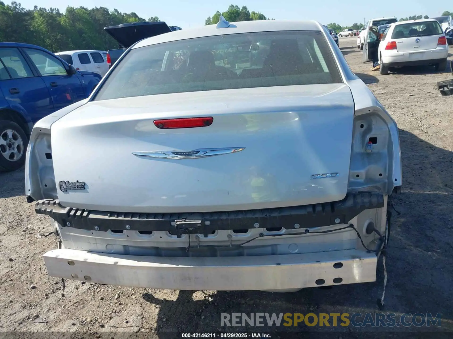 17 fotografías del automóvil dañado 2C3CCAAG9KH581040 CHRYSLER 300 2019