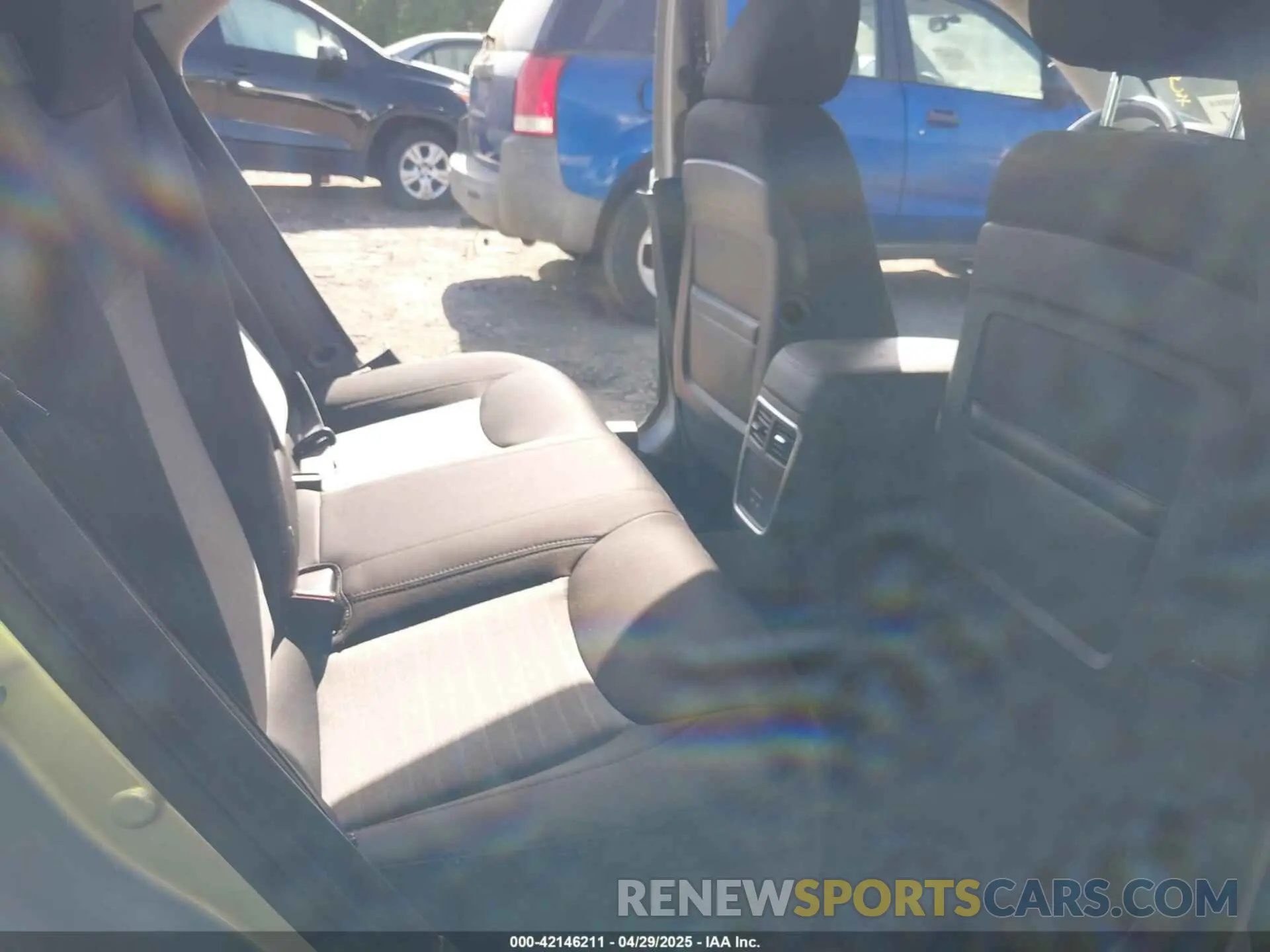 8 fotografías del automóvil dañado 2C3CCAAG9KH581040 CHRYSLER 300 2019