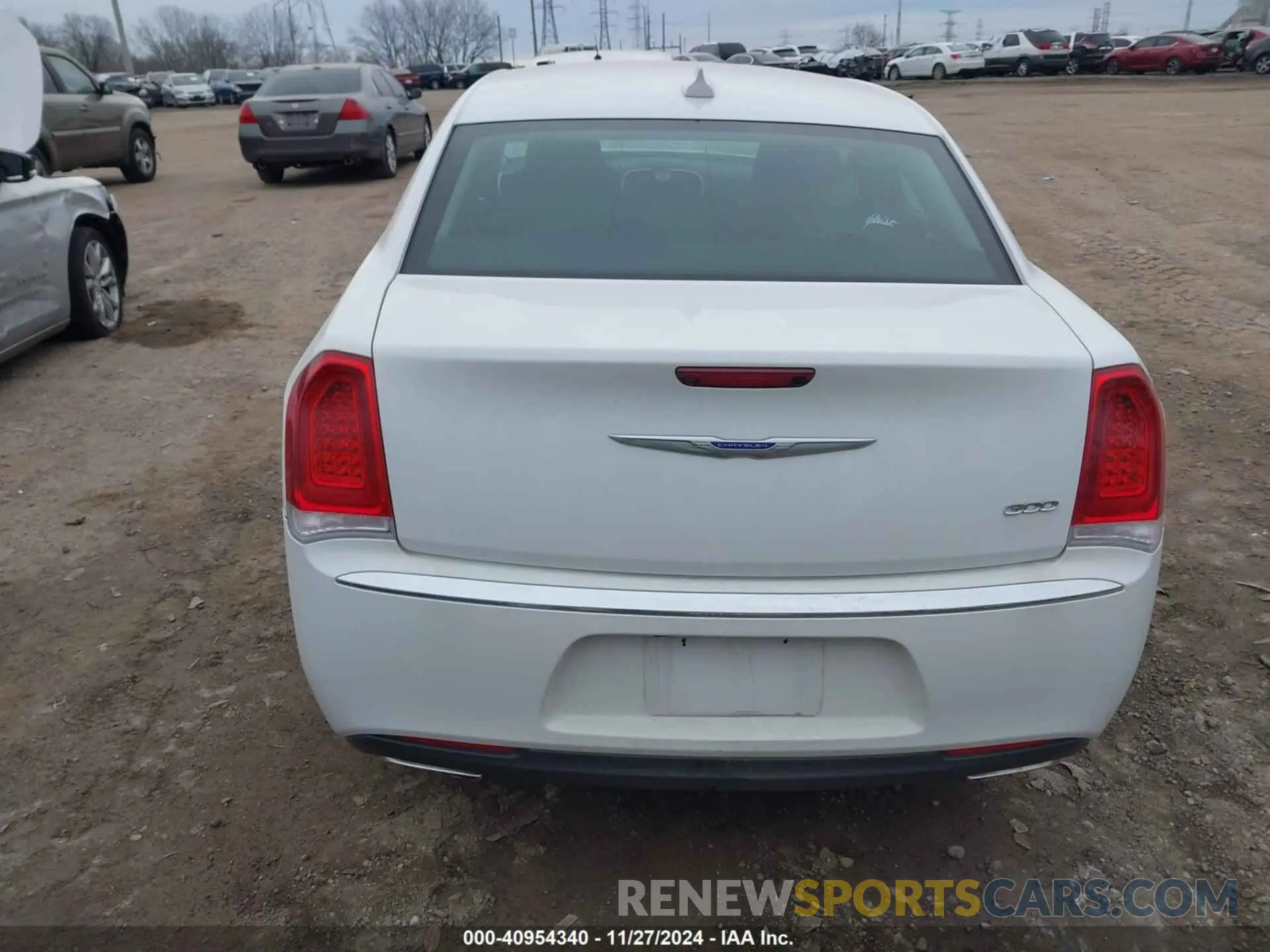 16 fotografías del automóvil dañado 2C3CCAAG9KH736962 CHRYSLER 300 2019