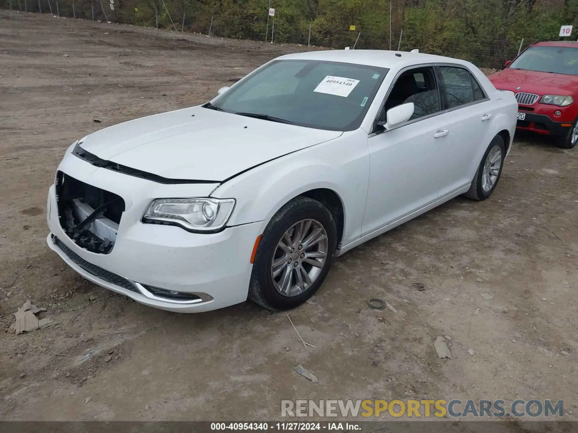 2 fotografías del automóvil dañado 2C3CCAAG9KH736962 CHRYSLER 300 2019