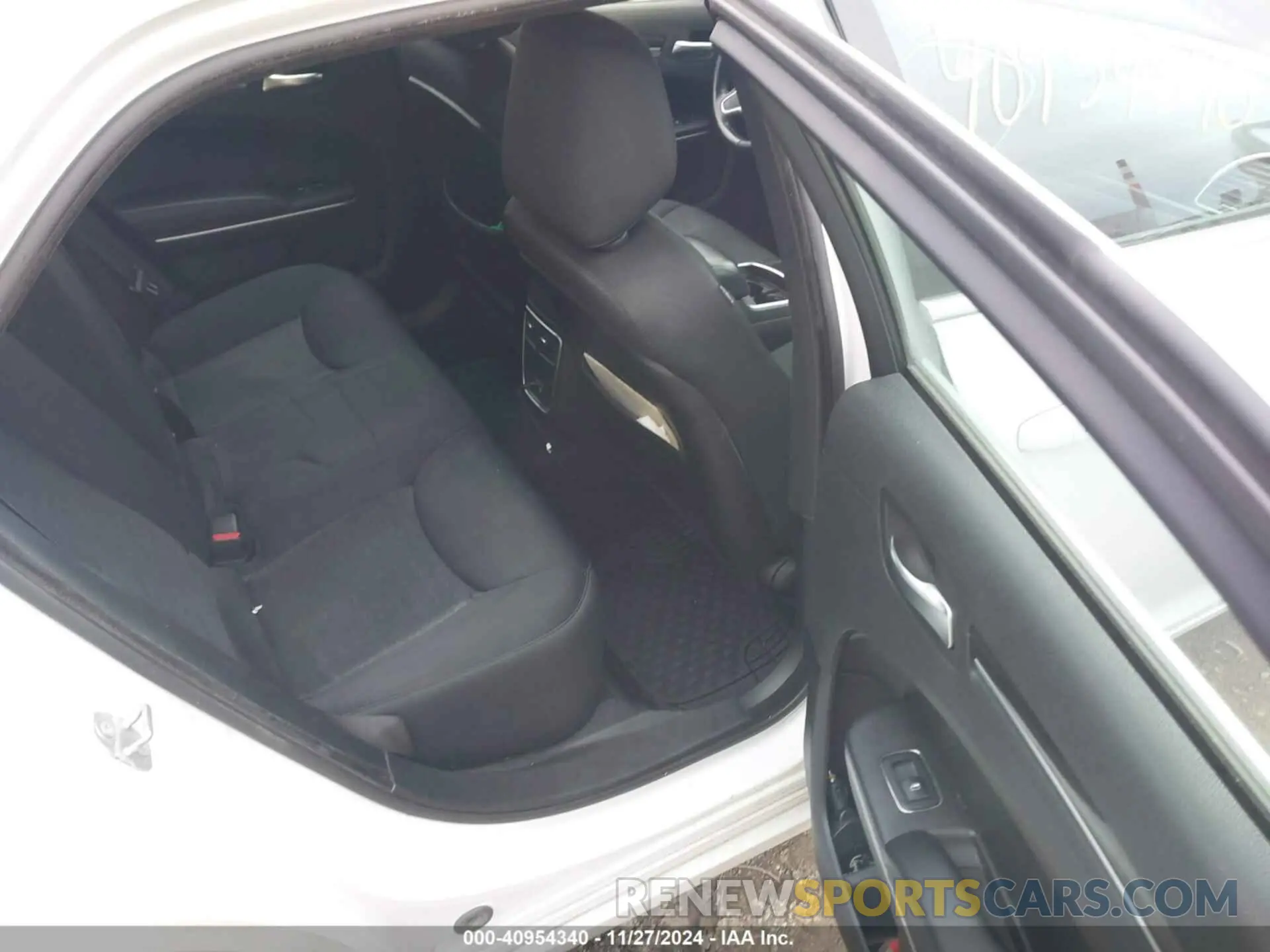 8 fotografías del automóvil dañado 2C3CCAAG9KH736962 CHRYSLER 300 2019