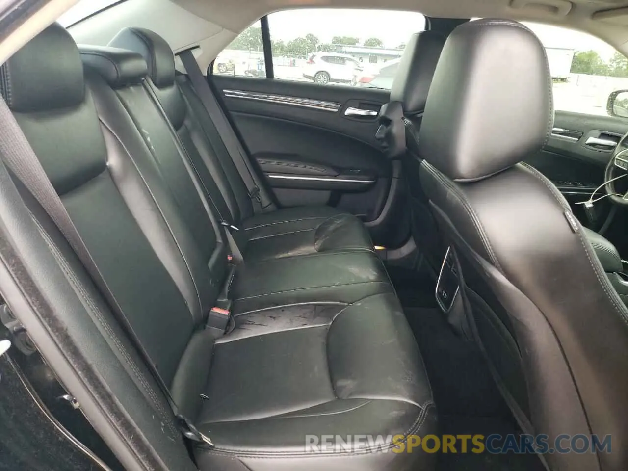 10 fotografías del automóvil dañado 2C3CCAAGXKH648308 CHRYSLER 300 2019
