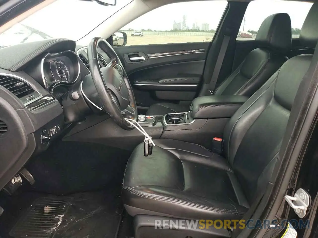 7 fotografías del automóvil dañado 2C3CCAAGXKH648308 CHRYSLER 300 2019