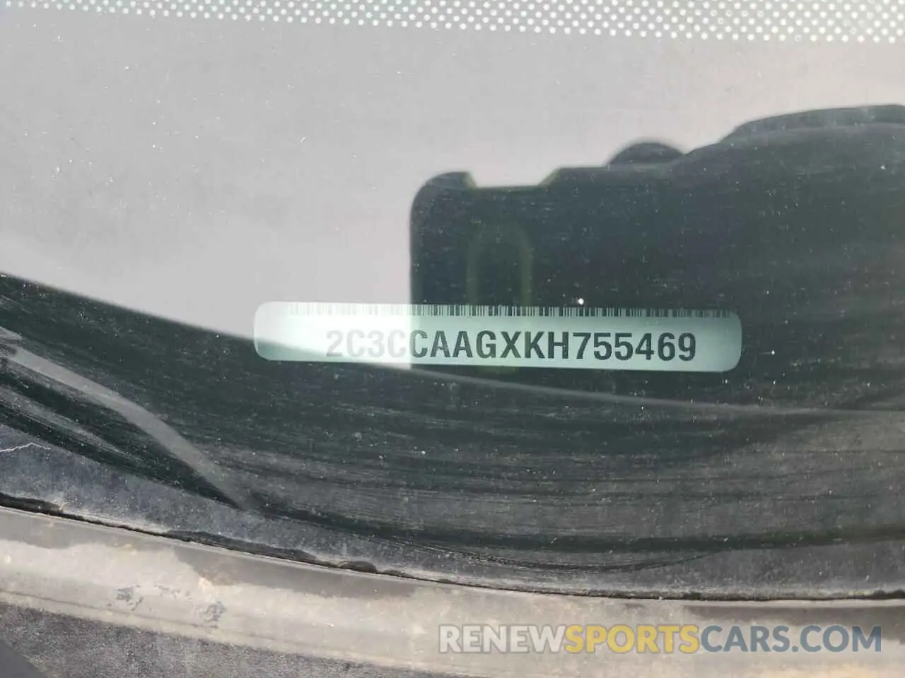 12 fotografías del automóvil dañado 2C3CCAAGXKH755469 CHRYSLER 300 2019