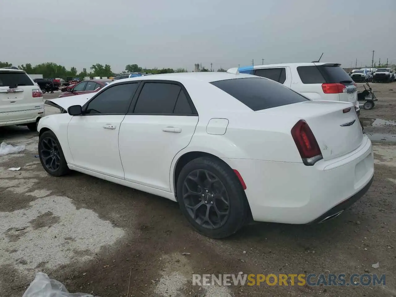 2 fotografías del automóvil dañado 2C3CCAAGXKH755469 CHRYSLER 300 2019