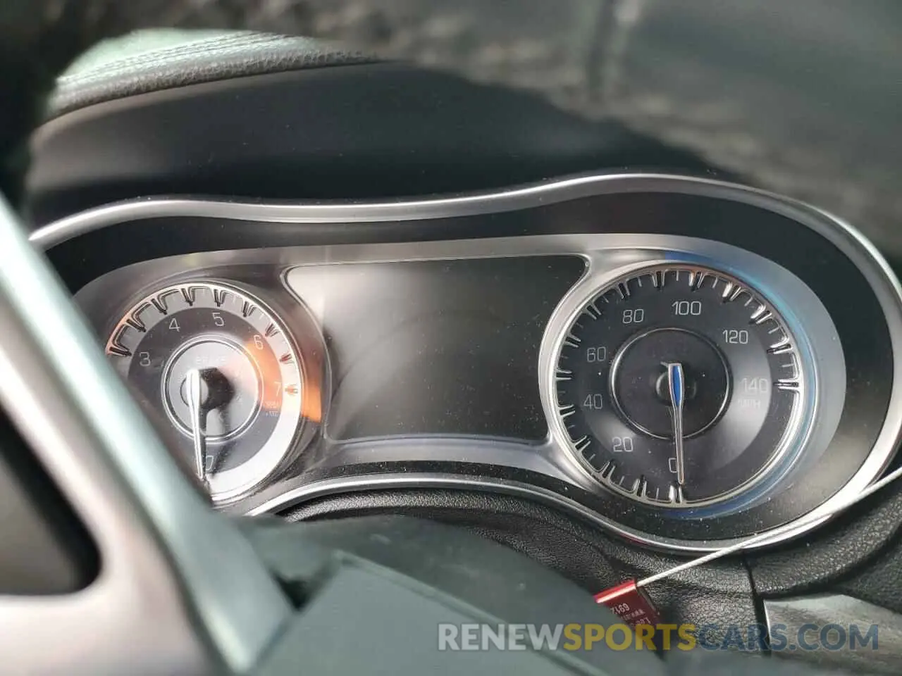 9 fotografías del automóvil dañado 2C3CCAAGXKH755469 CHRYSLER 300 2019