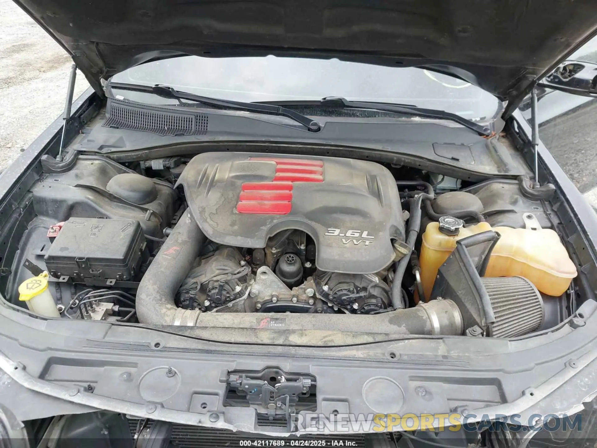 10 fotografías del automóvil dañado 2C3CCABG0KH515491 CHRYSLER 300 2019