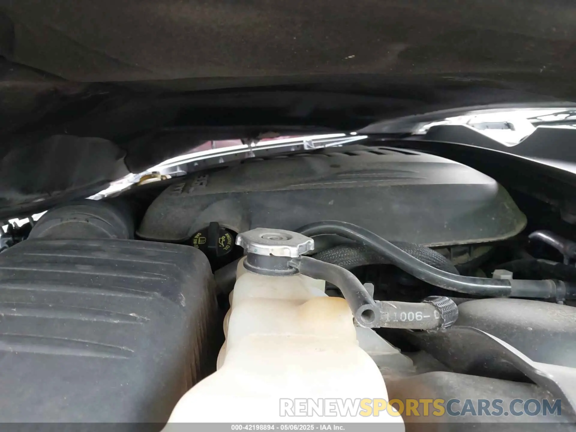 10 fotografías del automóvil dañado 2C3CCABG0KH516446 CHRYSLER 300 2019