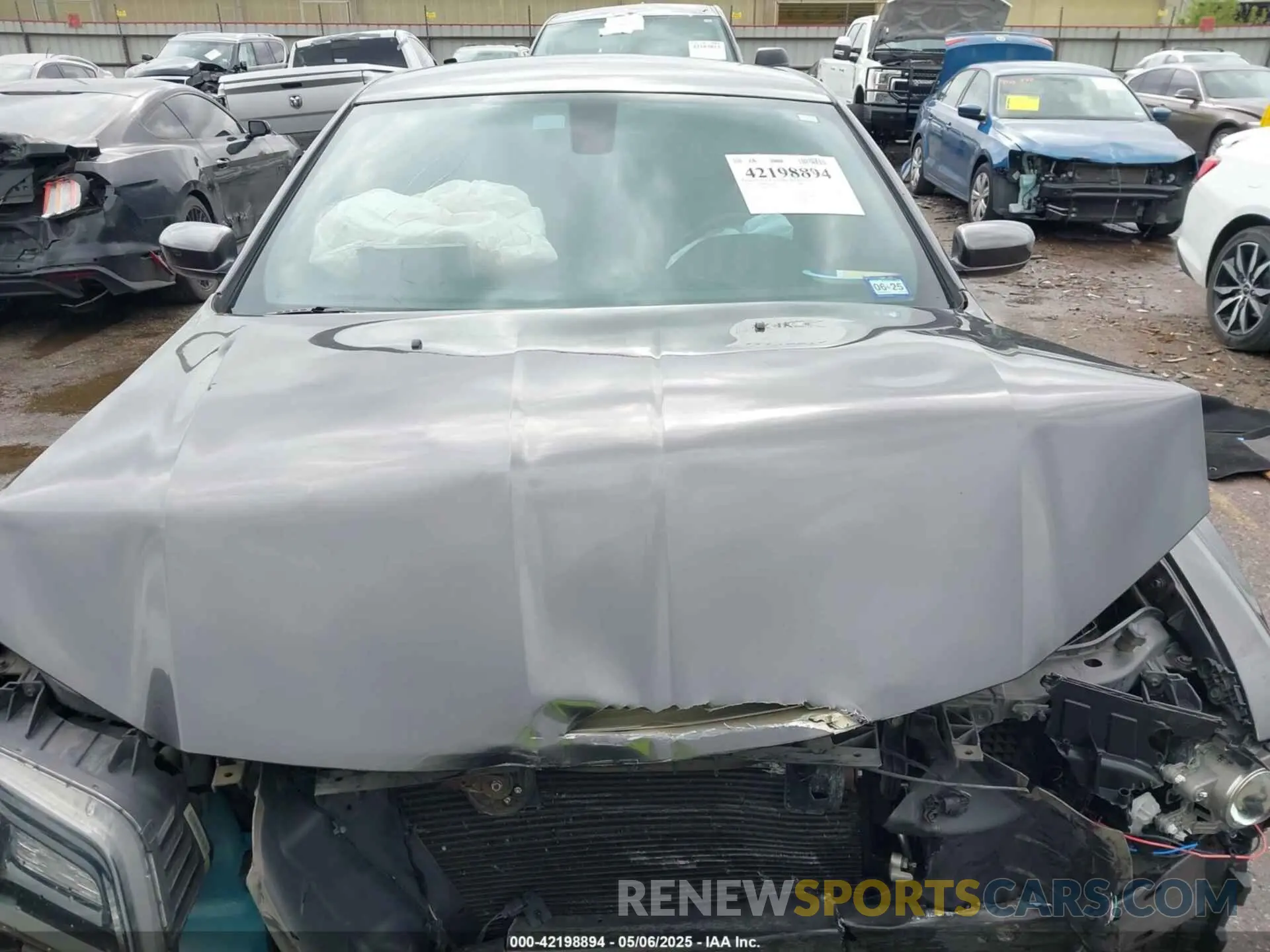 12 fotografías del automóvil dañado 2C3CCABG0KH516446 CHRYSLER 300 2019